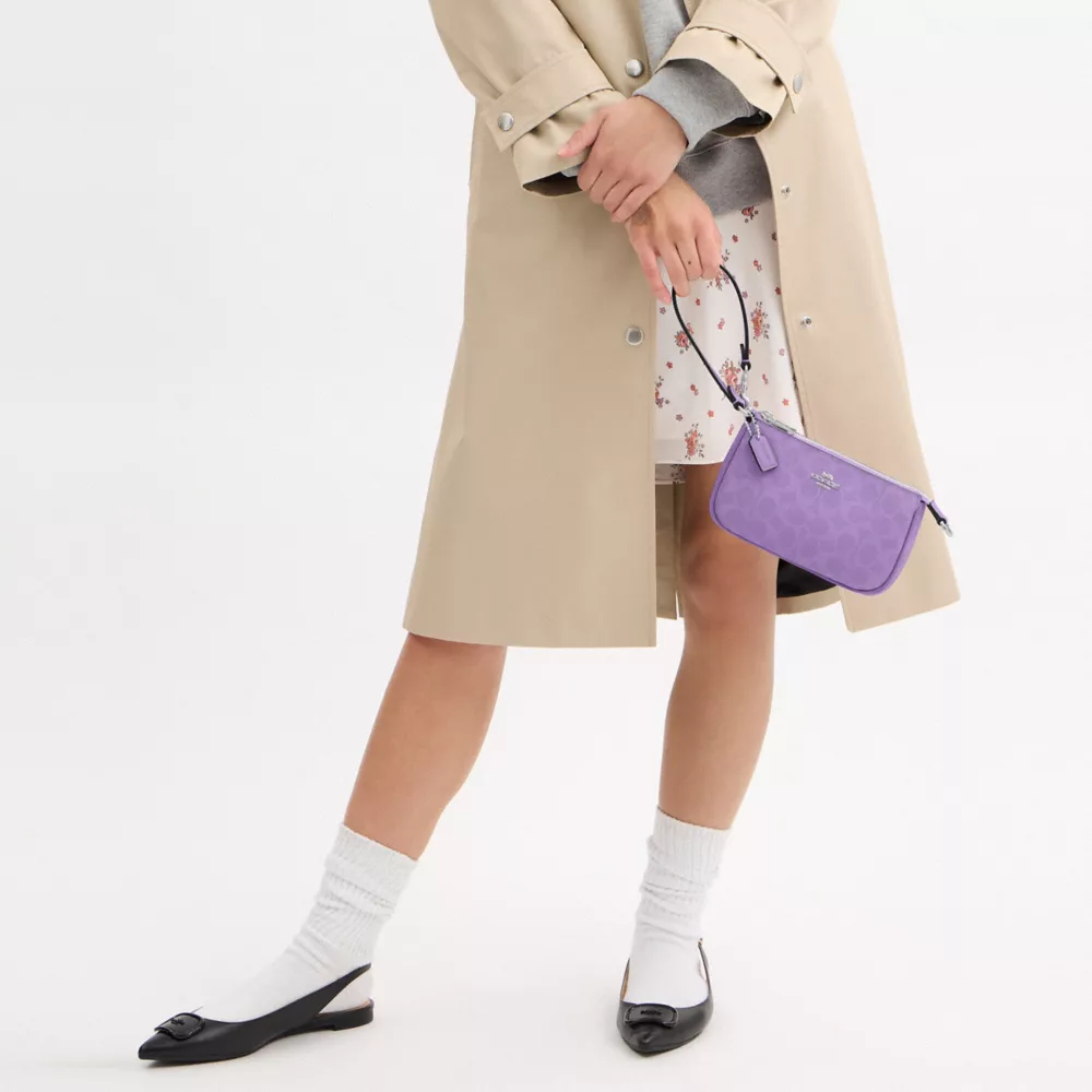 Сумка COACH Nolita 19 In Signature Canvas