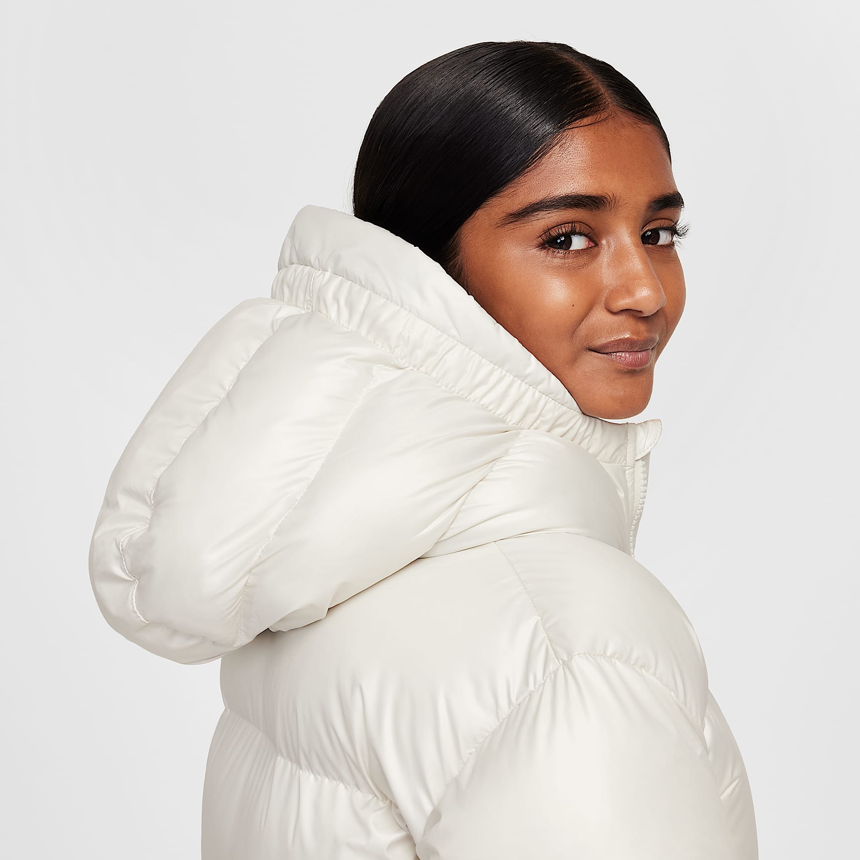 Nike Sportswear Heavyweight Synthetic Fill EasyOn Big Kids' Therma-FIT Repel Loose Hooded Parka