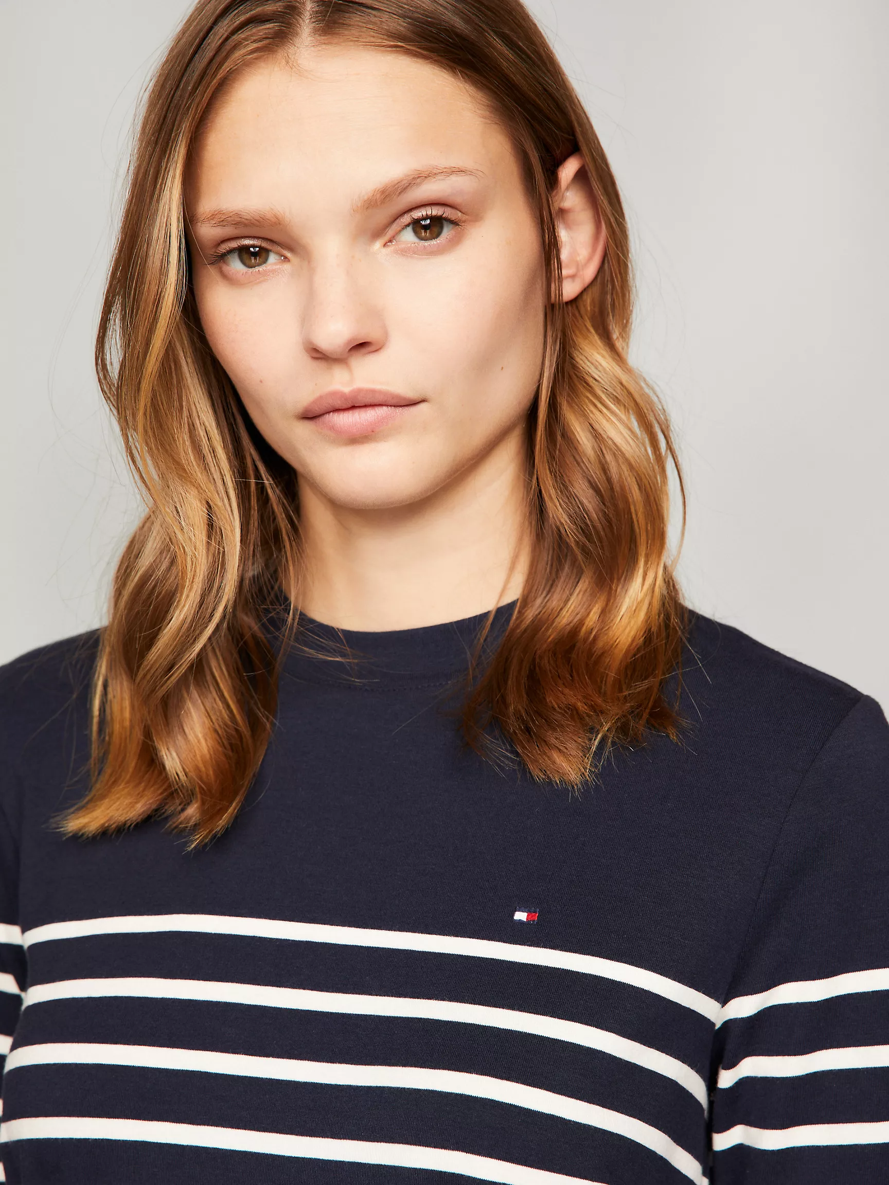 Женское платье Tommy Hilfiger, Вязаное полосатое платье с длинными рукавами и поясом