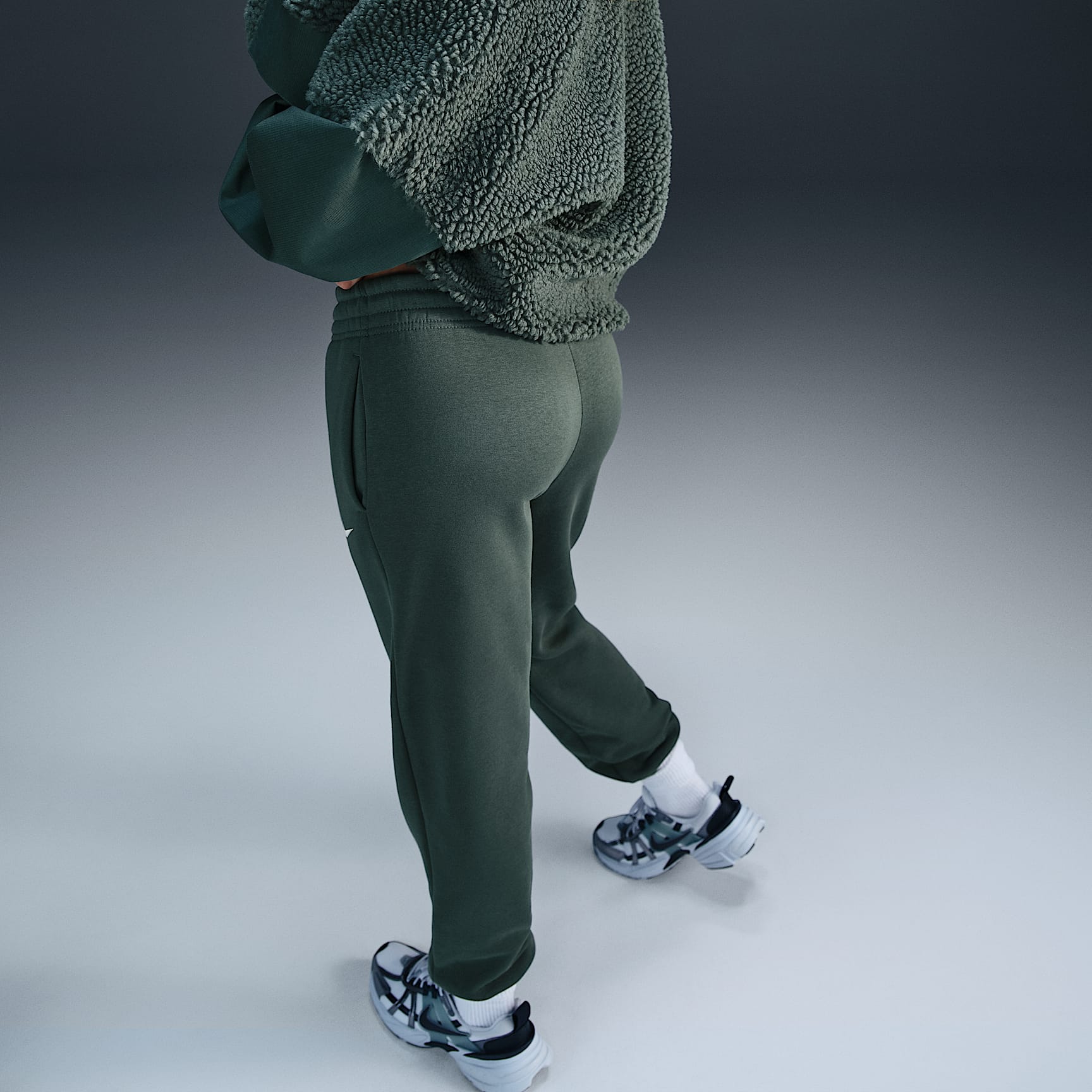 Nike Sportswear Phoenix Fleece Women's Mid-Rise Sweatpants