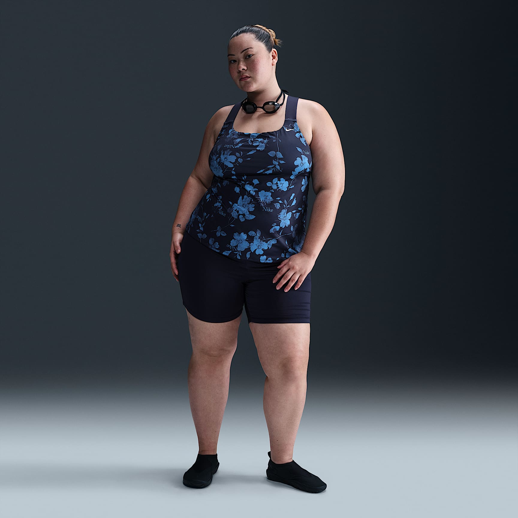 Nike Swim Essential Women's Scoop Neck Tankini- EXT