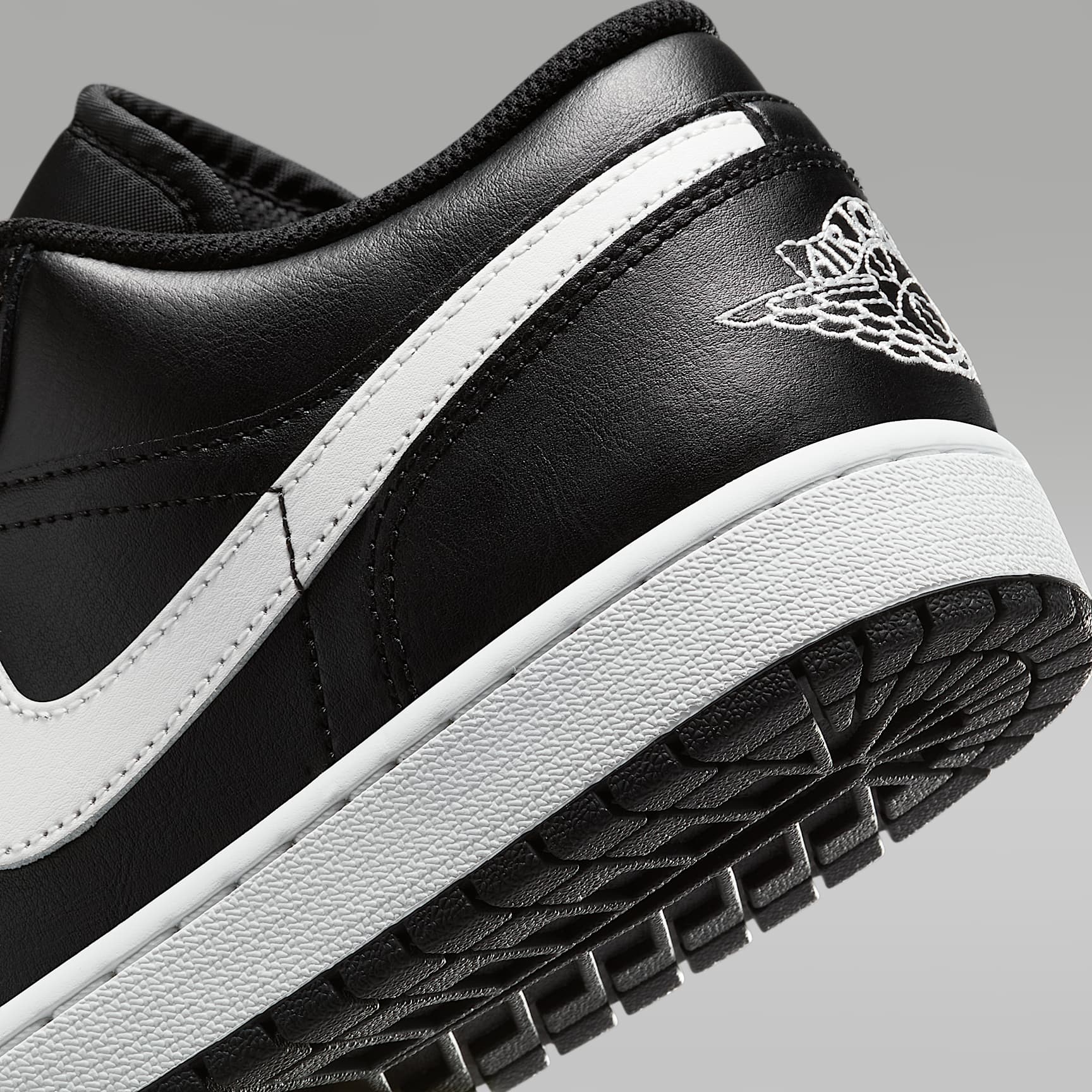 Air Jordan 1 Low Men's Shoes