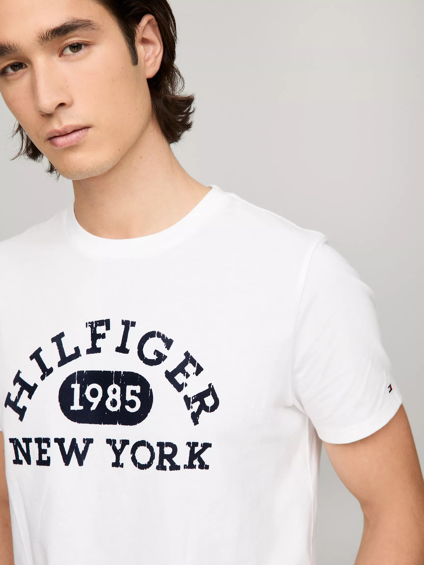 Мужская футболка Tommy Hilfiger, Футболка с университетским монограммным логотипом