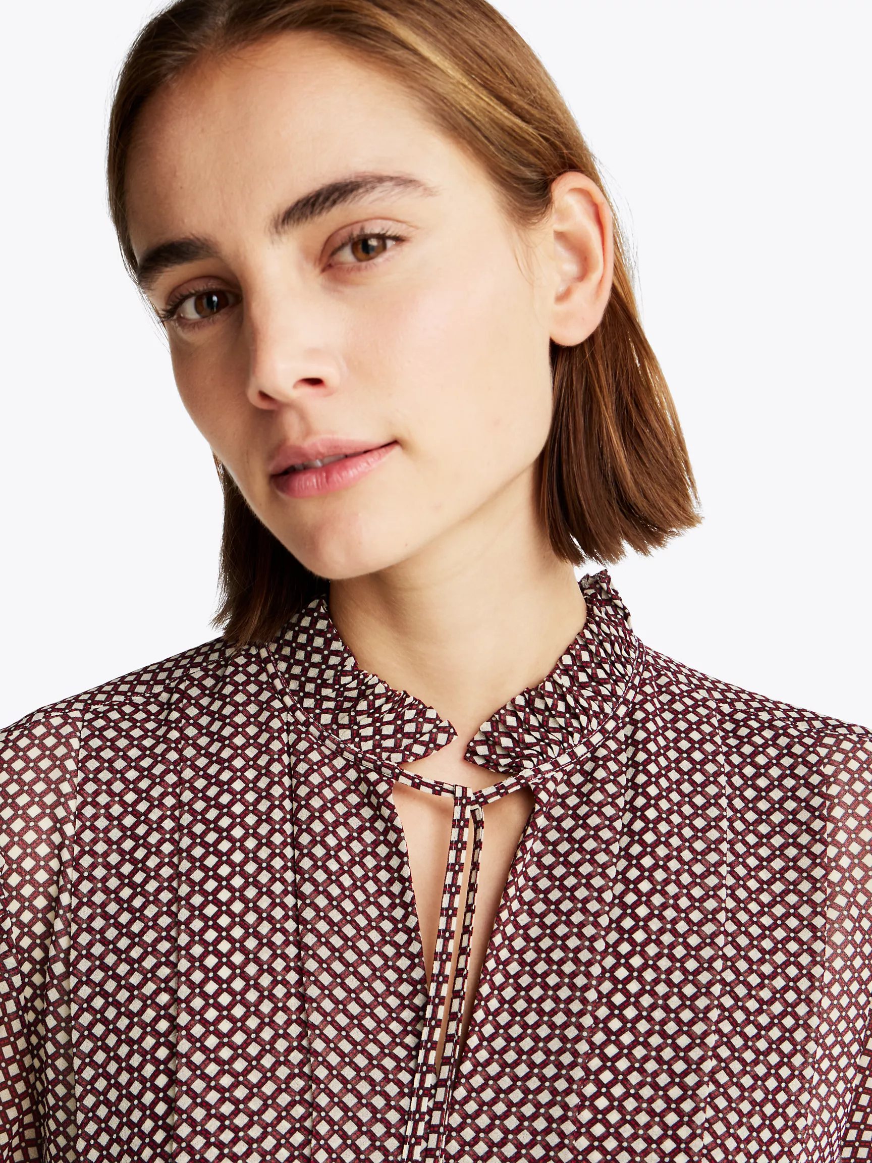 Женское платье Tommy Hilfiger, Плиссированное платье из шифона с рюшами на воротнике