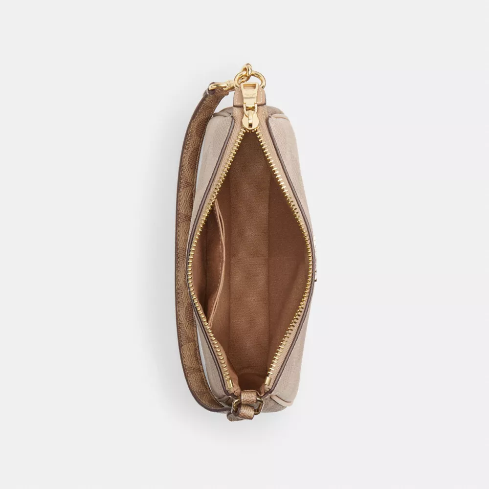 Сумка COACH Nolita 19 In Blocked Signature Canvas