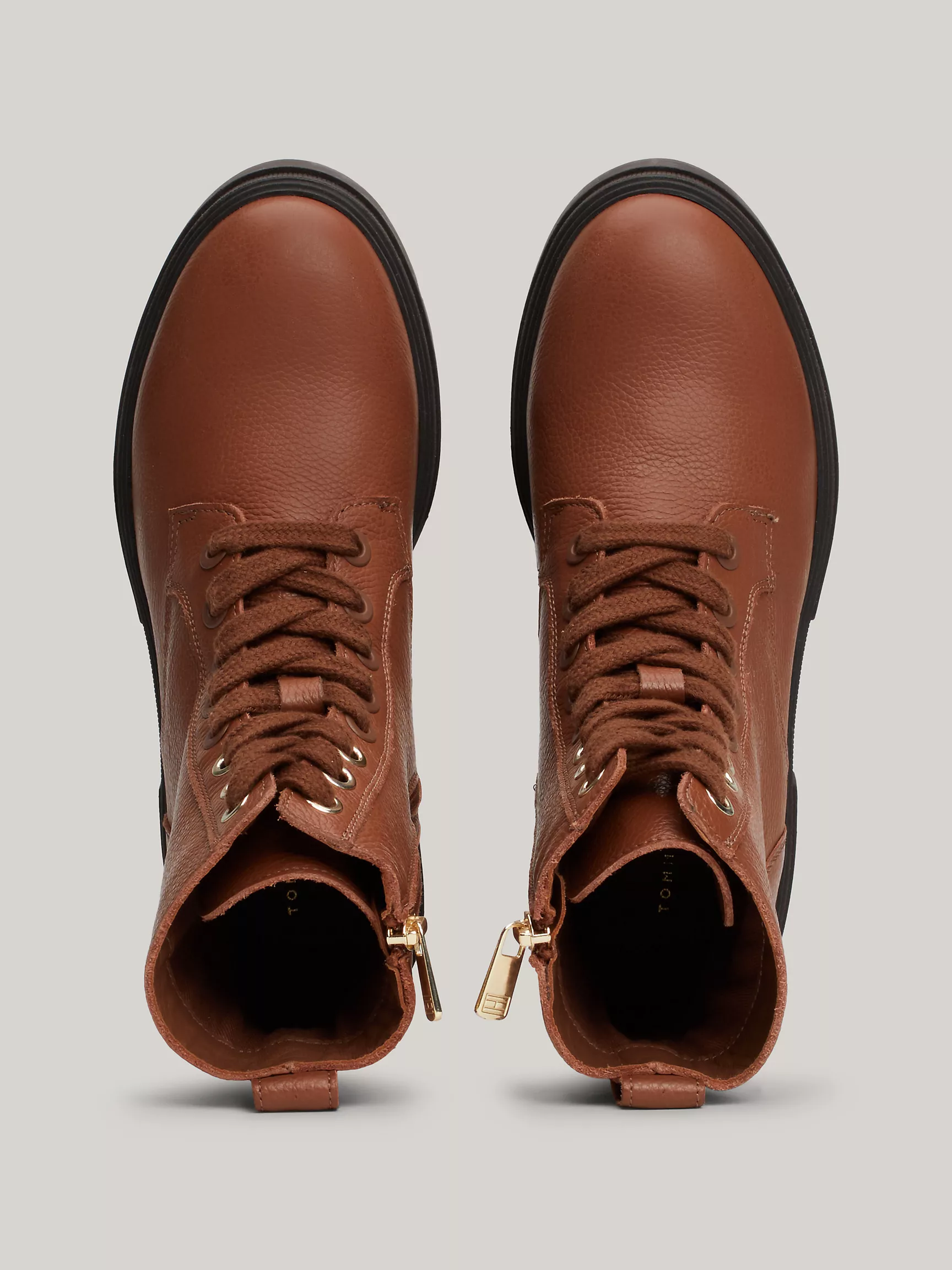 Женские ботинки Tommy Hilfiger, Кожаные ботинки на шнуровке с рифленой подошвой и логотипом