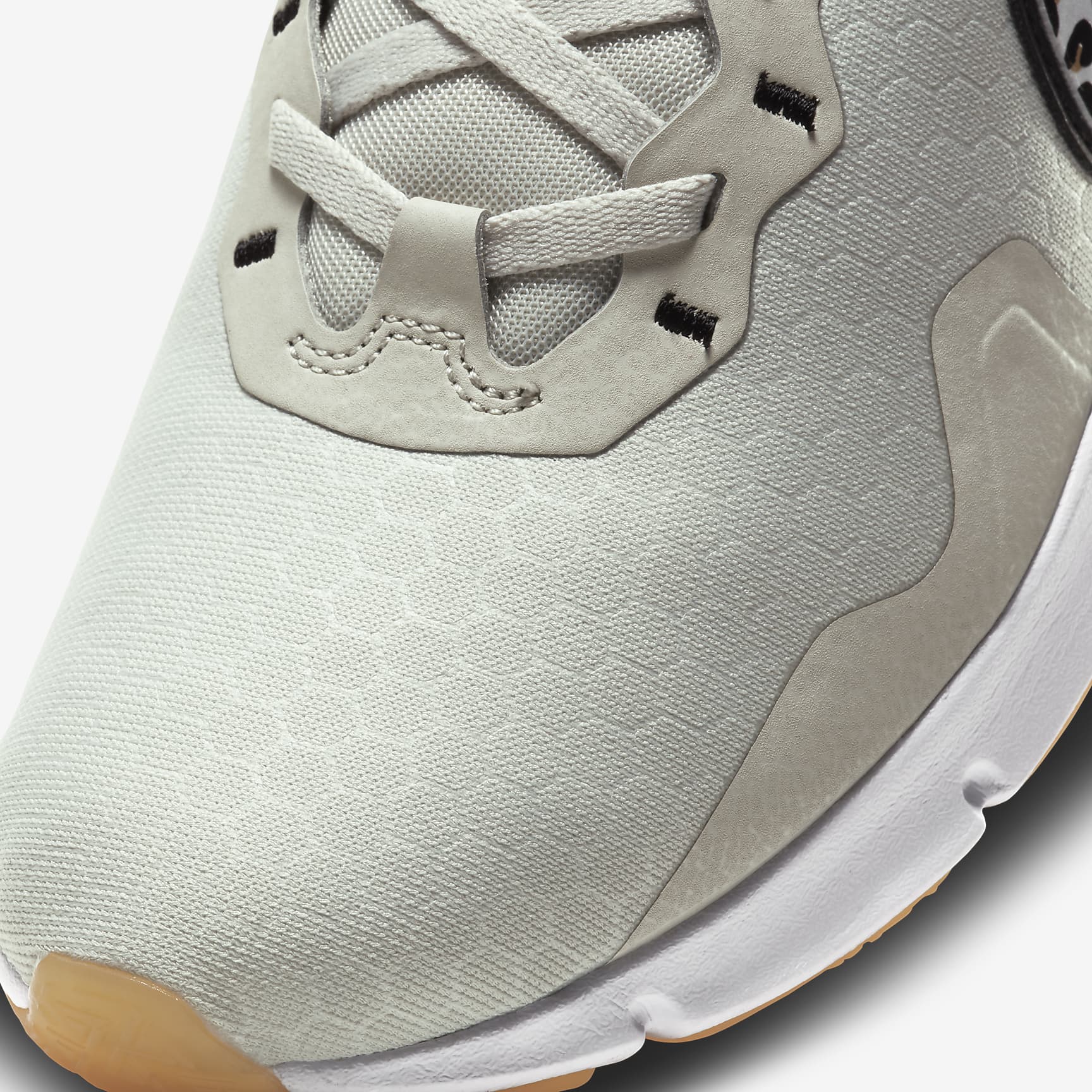 Nike Legend Essential 2 Premium Women's Training Shoes