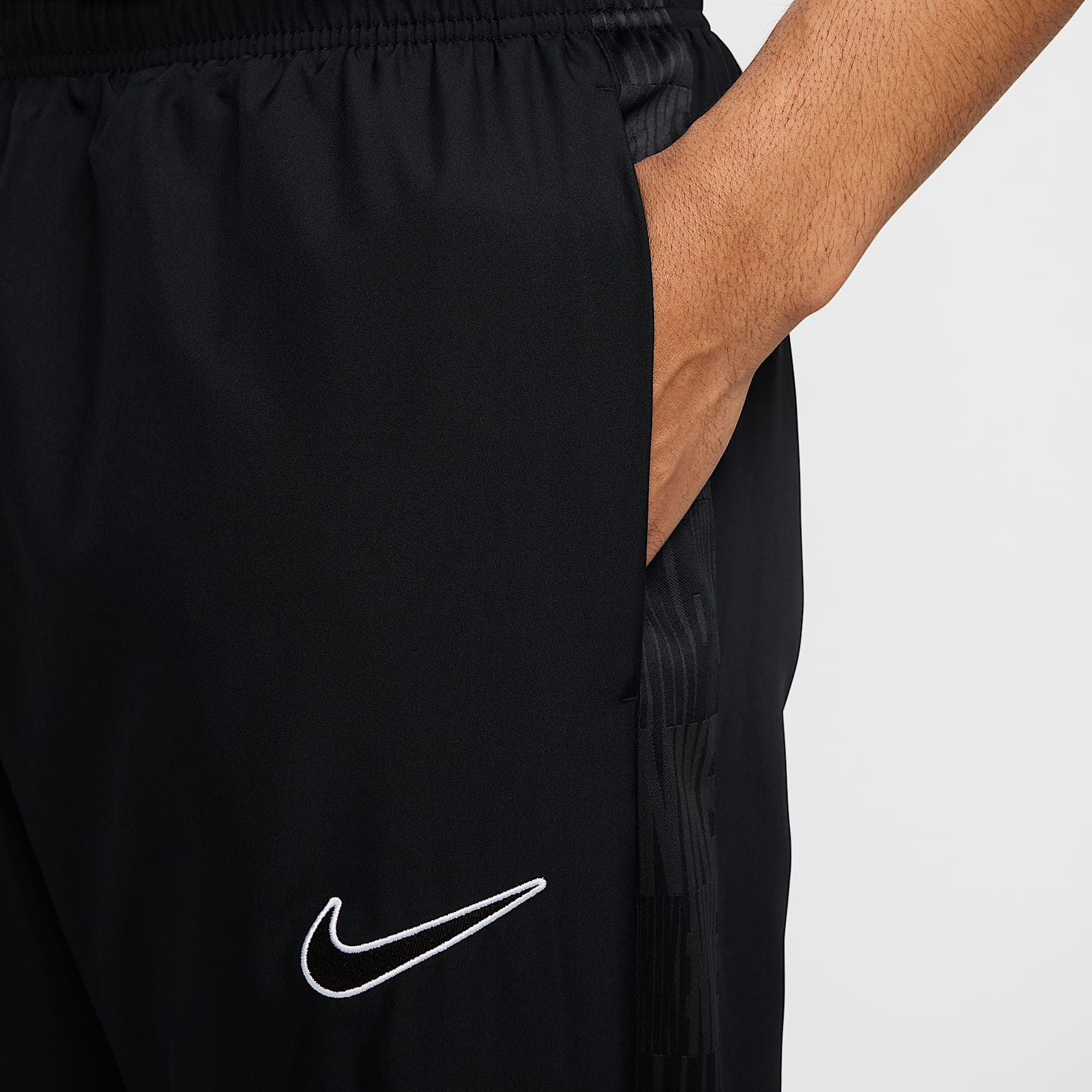 Nike Academy+ Men's Repel Soccer Pants