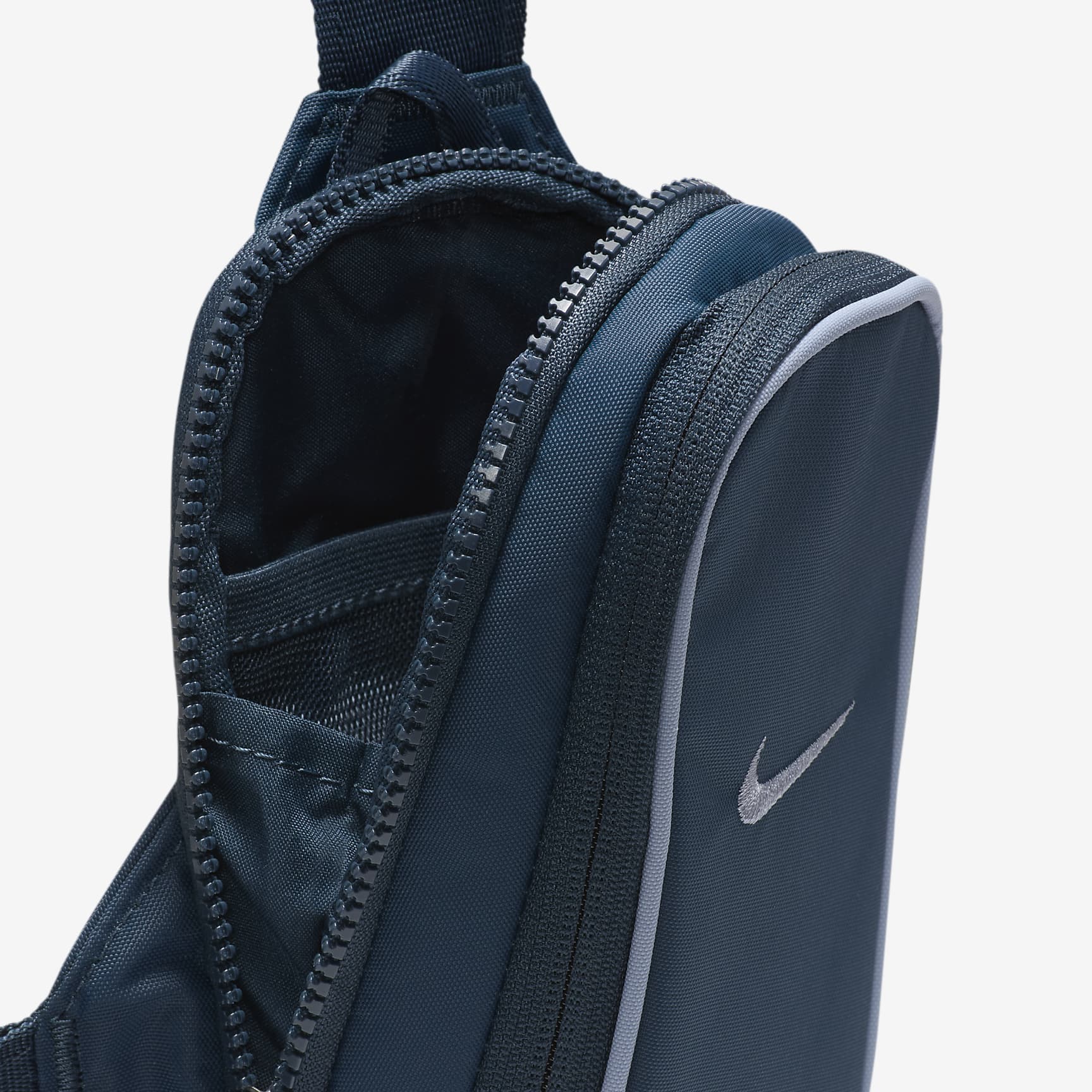 Nike Sportswear Essentials Crossbody Bag (1L)