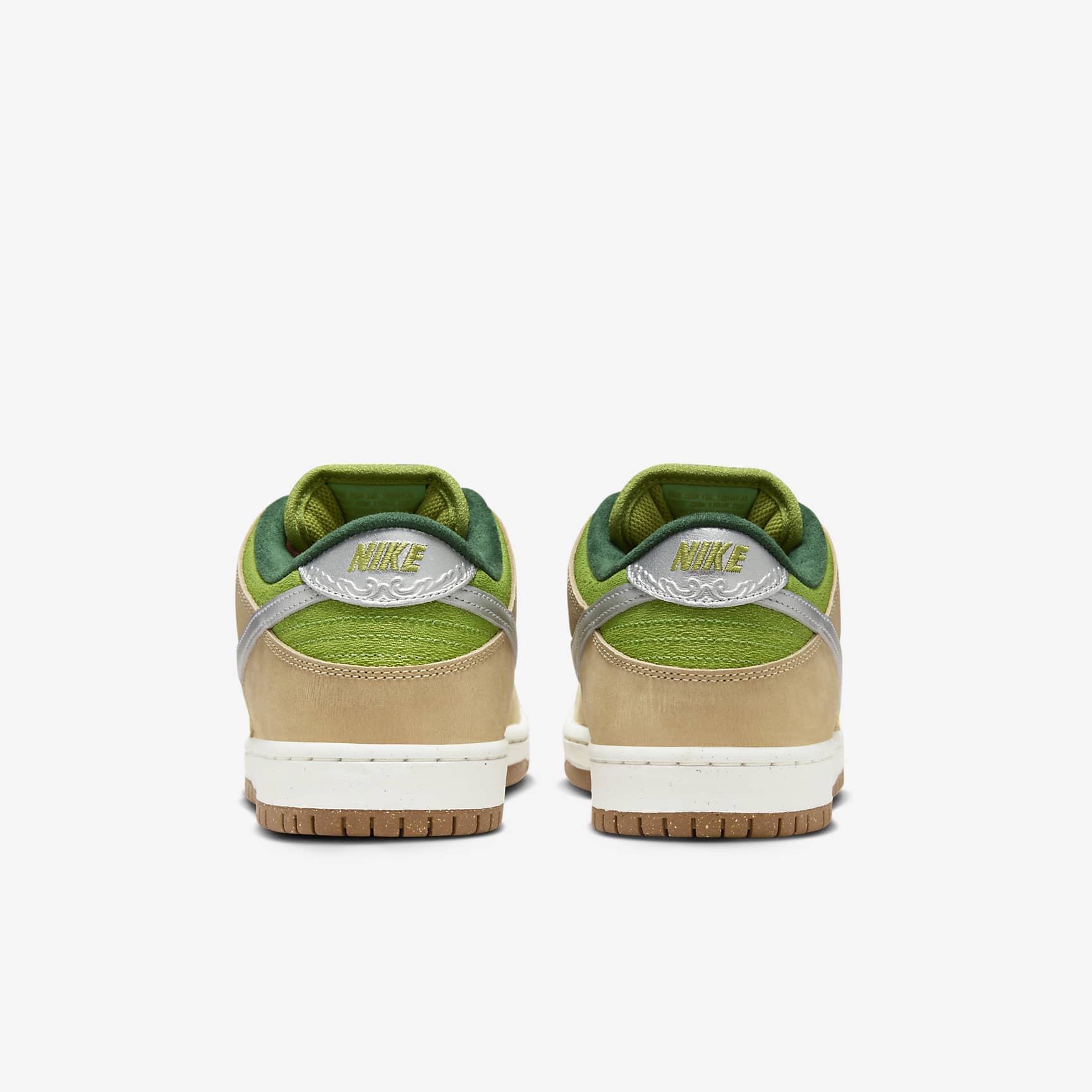 Nike SB Dunk Low Pro Skate Shoes