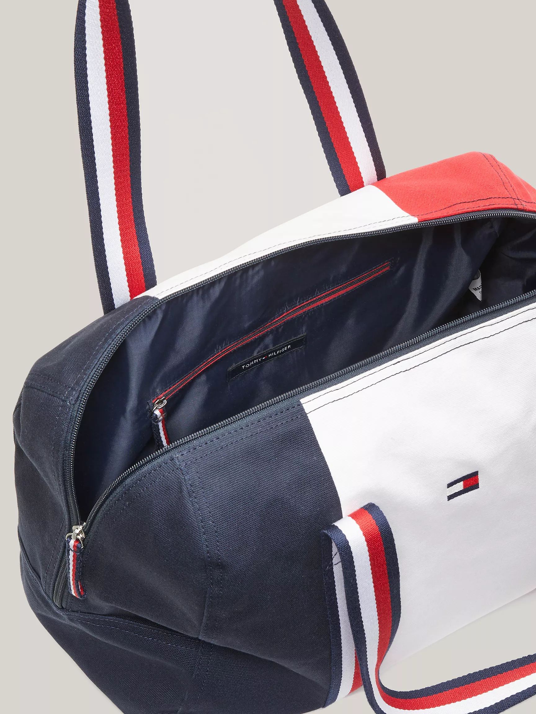 Женская сумка Tommy Hilfiger, Спортивная сумка-даффл в стиле Colorblock