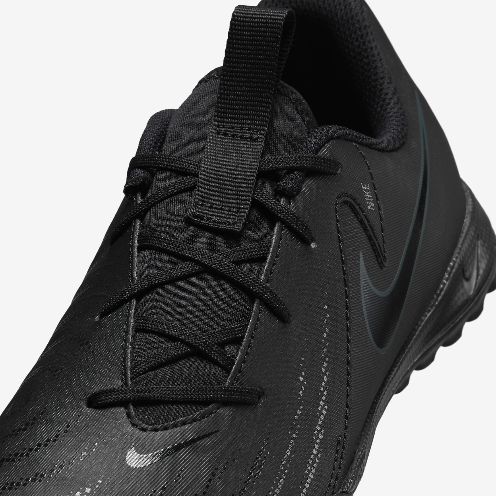 Nike Jr. Phantom GX 2 Academy Little/Big Kids' TF Soccer Shoes