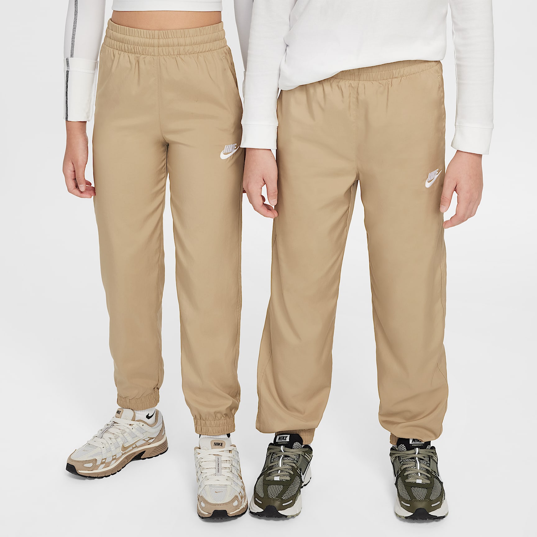 Nike Sportswear Club Big Kids' Woven Joggers