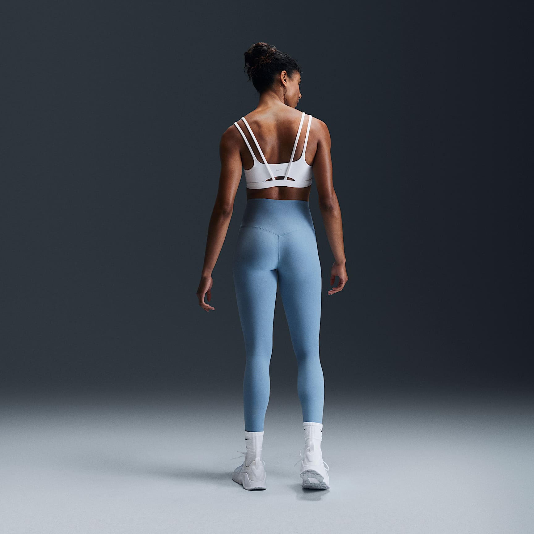 Nike Zenvy Strappy Women's Light-Support Padded Sports Bra