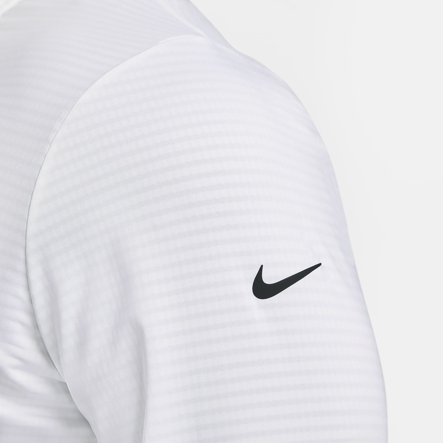 Nike Victory Men's Dri-FIT 1/2-Zip Golf Top