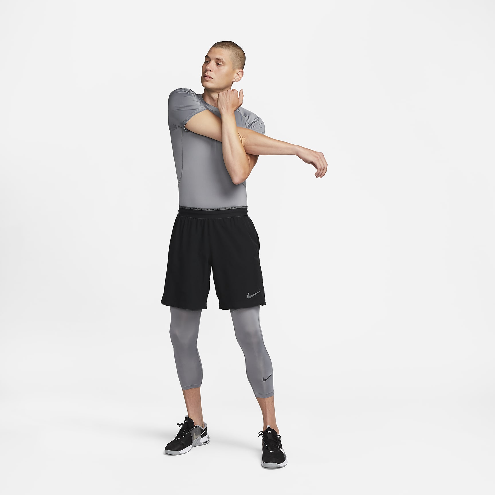 Nike Pro Men's Dri-FIT Tight Short-Sleeve Fitness Top