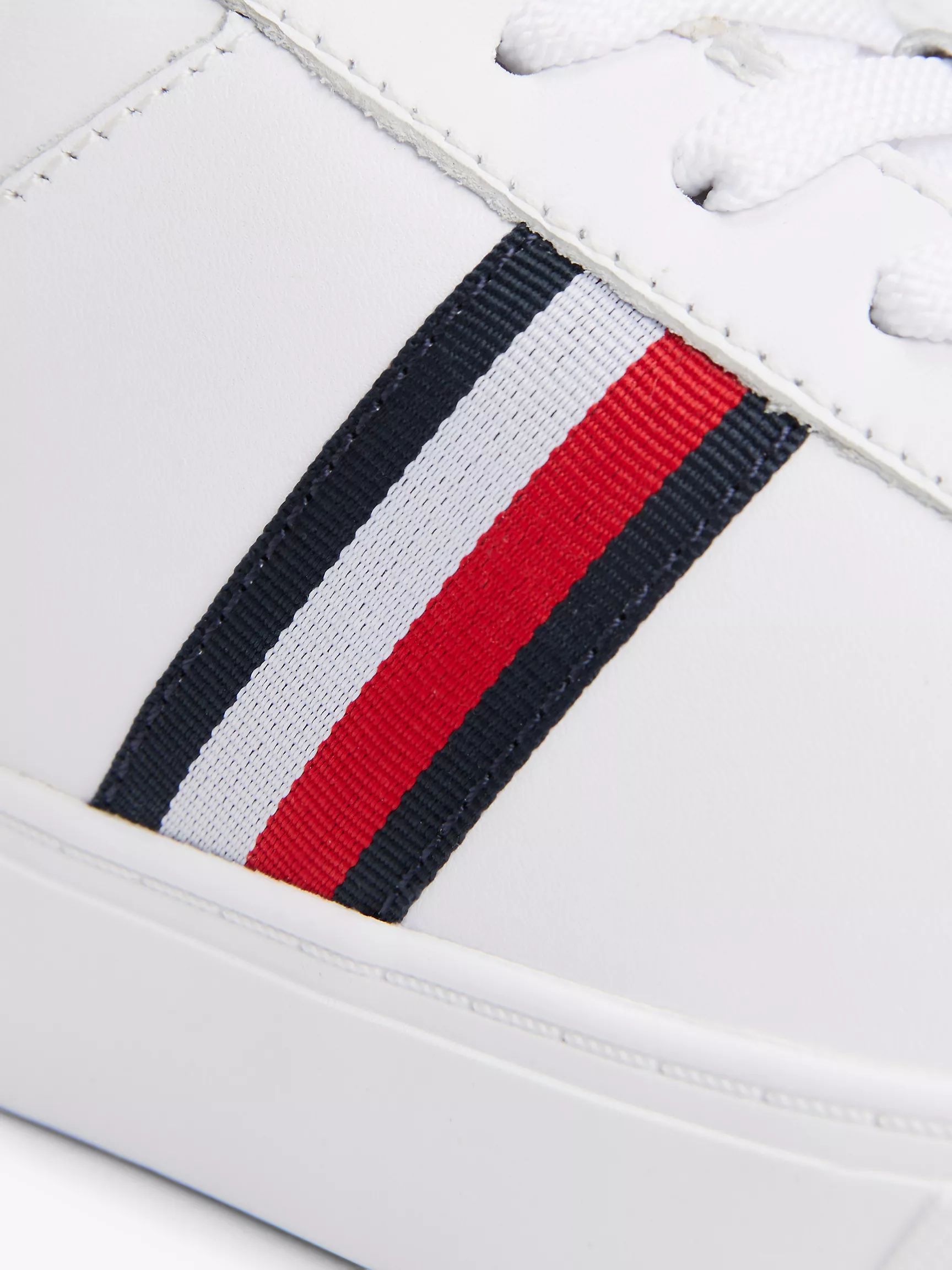 Женские кроссовки Tommy Hilfiger, Кожаные кеды с фирменными полосками