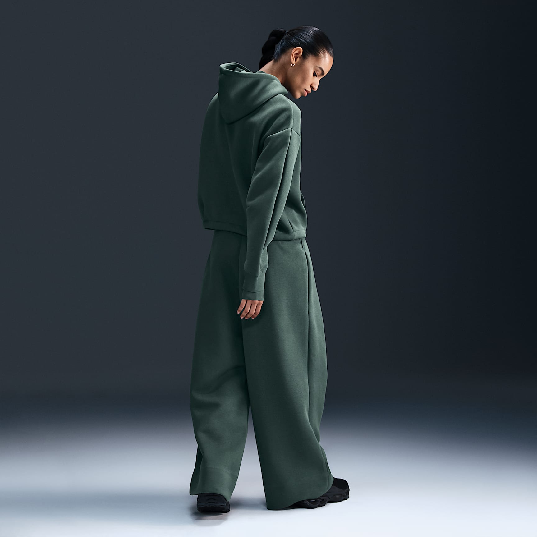 Nike Sportswear Tech Fleece Women's Oversized Hoodie