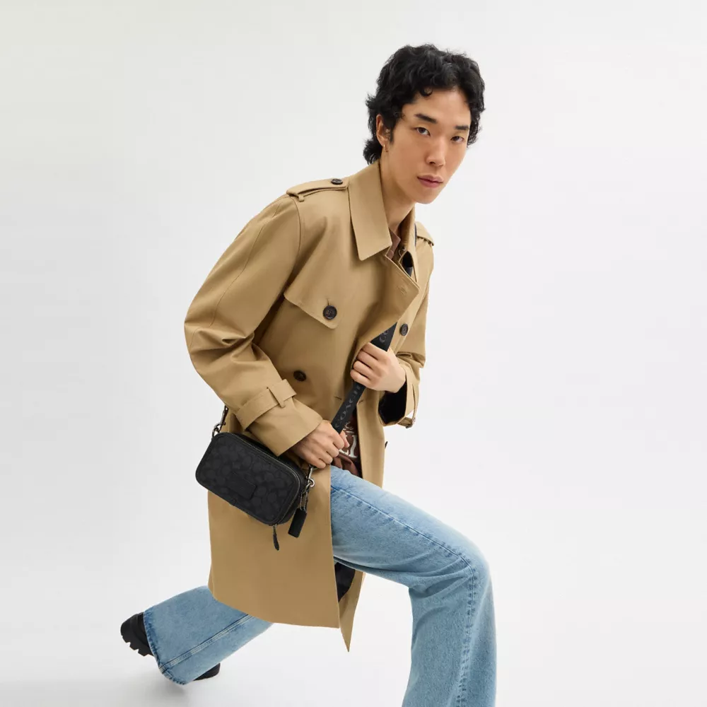 Сумка COACH Wyatt Crossbody Bag In Signature Canvas