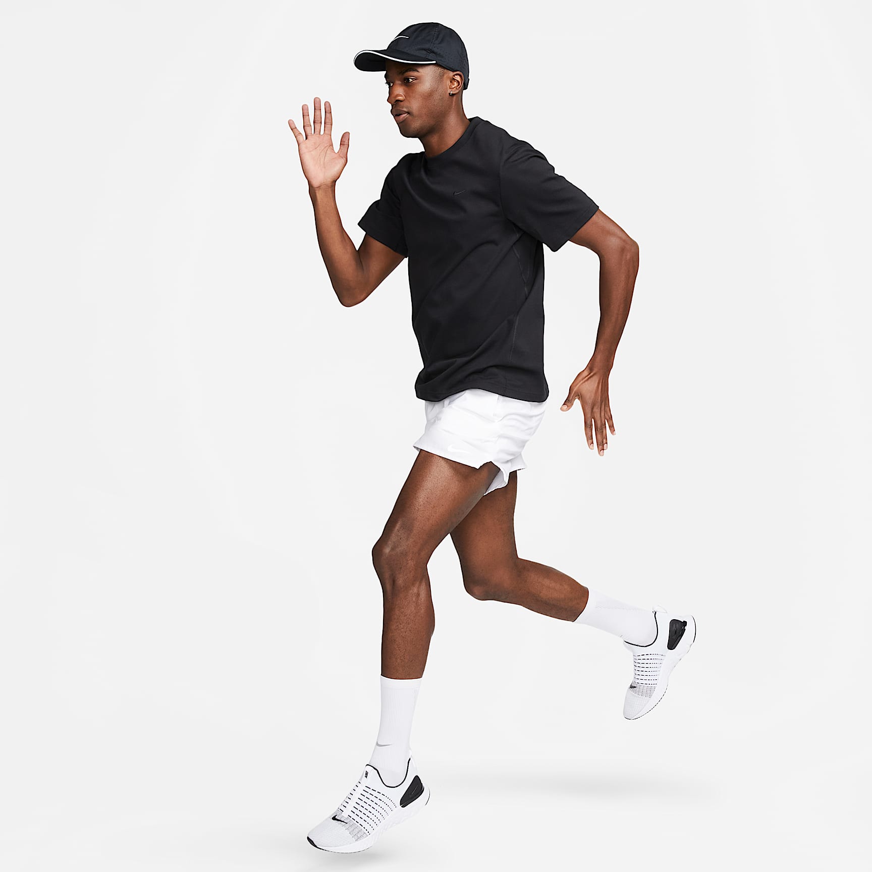 Nike Primary Men's Dri-FIT Short-Sleeve Versatile Top