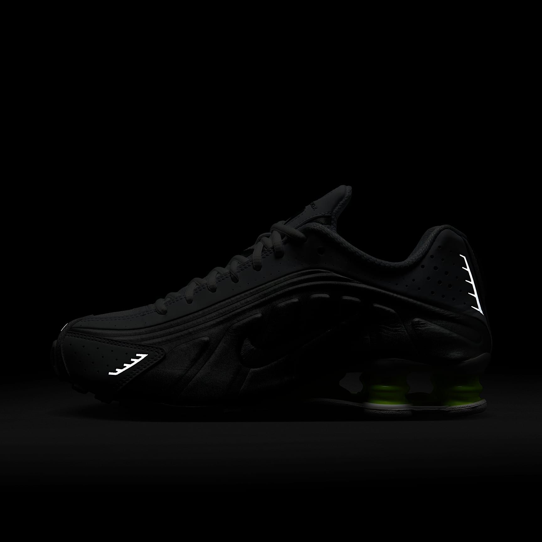 Nike Shox R4 Women's Shoes