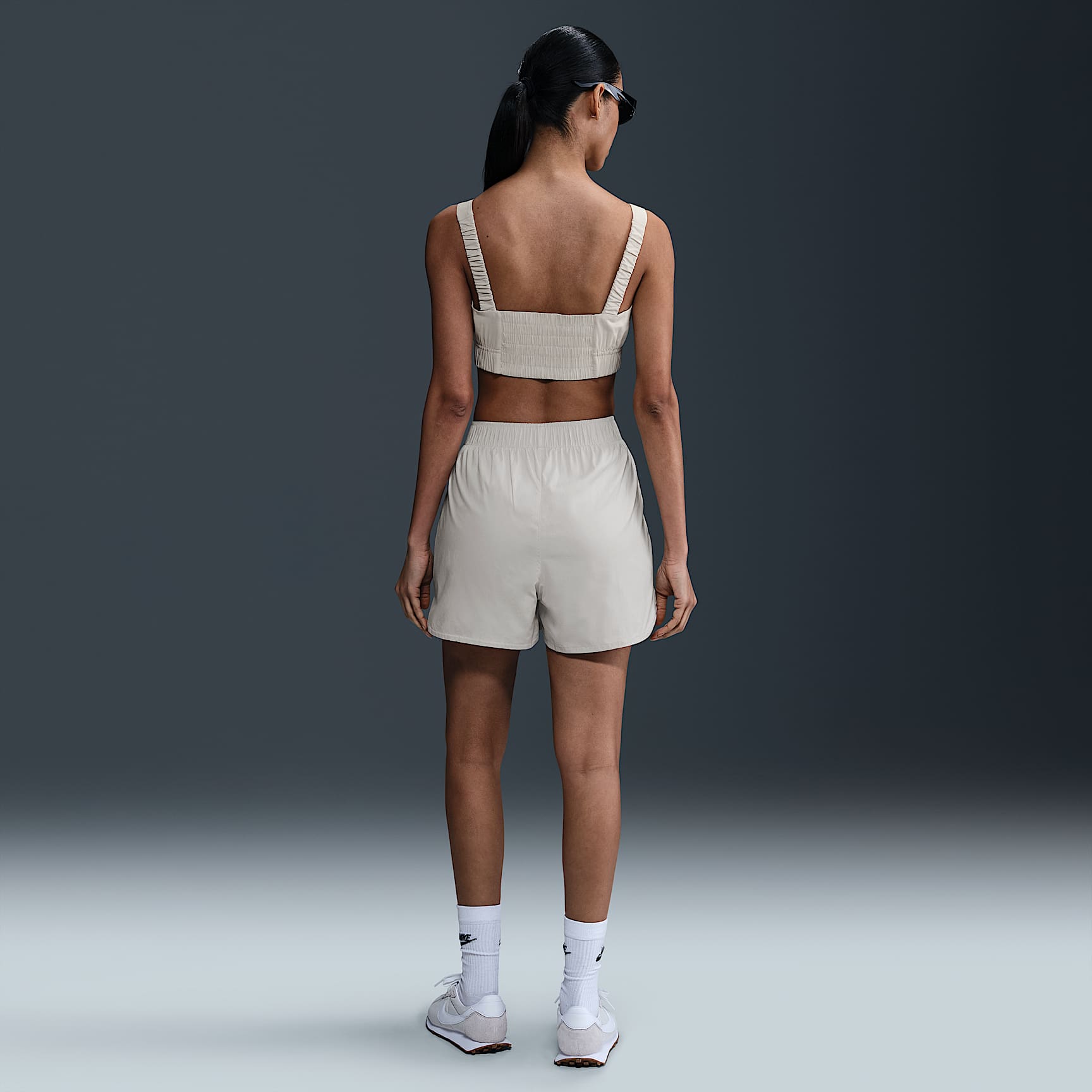 Nike Sportswear Chill Poplin Women's Mid-Rise 5" Shorts