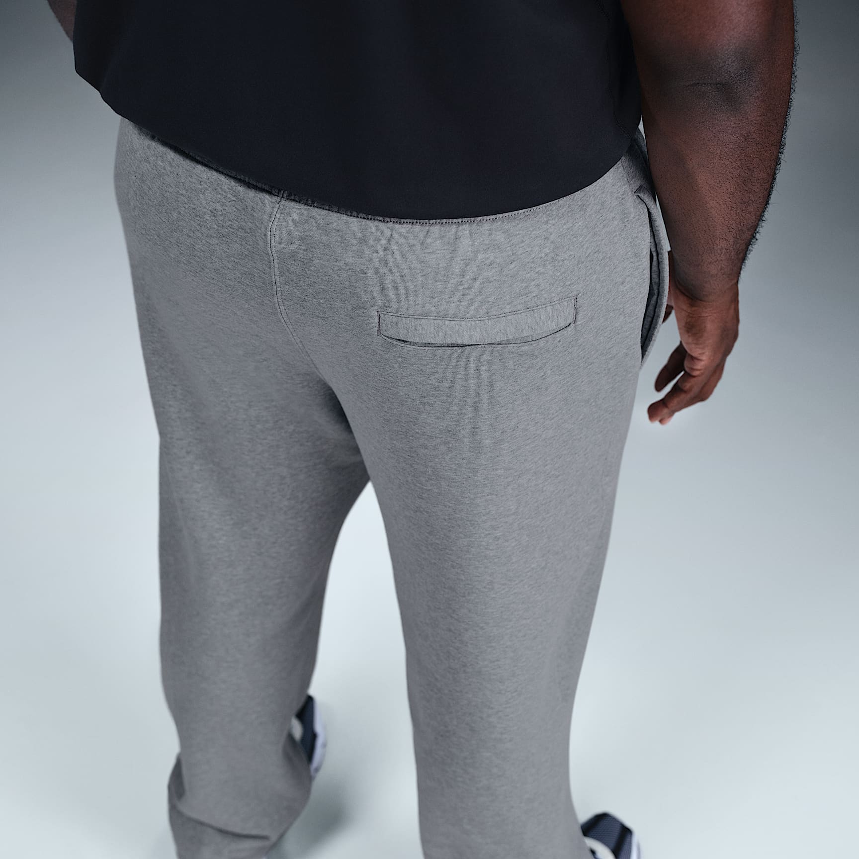 Nike Club Men's Open-Hem Fleece Pants