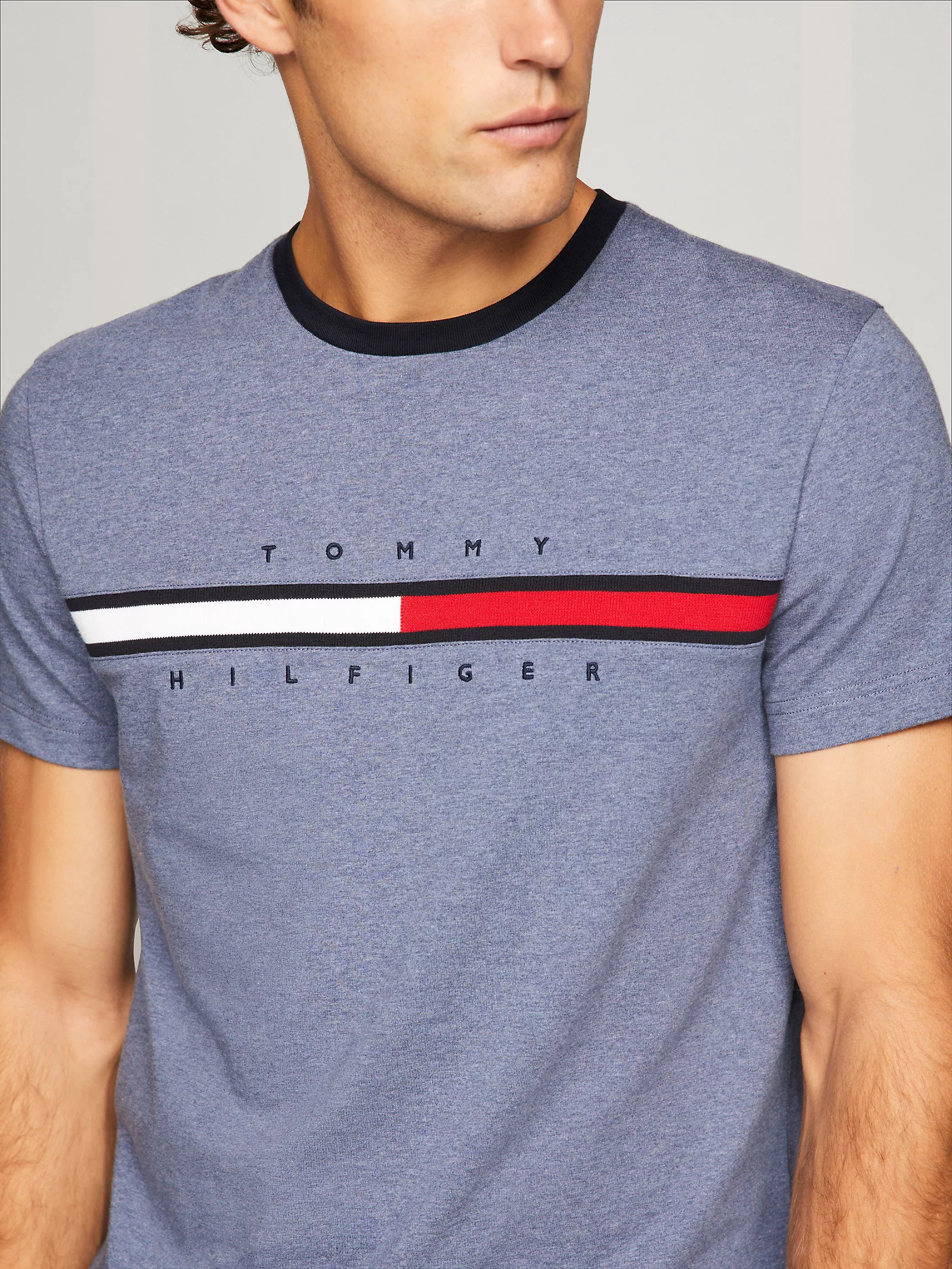 Мужская футболка Tommy Hilfiger, Футболка с вышитым логотипом флага