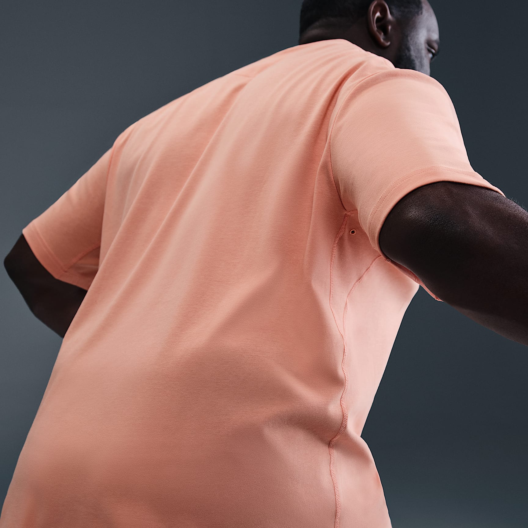 Nike Primary Men's Dri-FIT Short-Sleeve Versatile Top