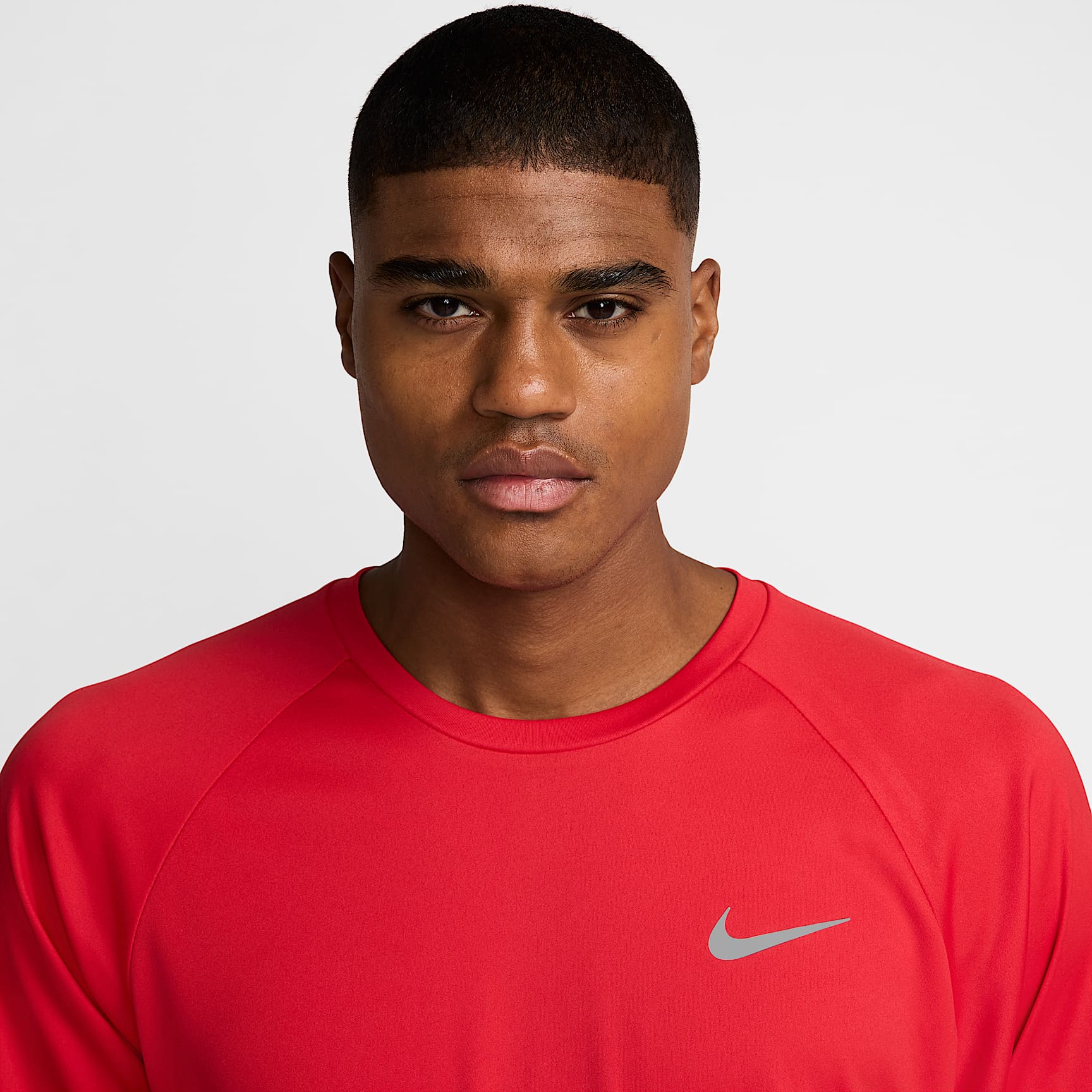 Nike Essential Men's Short-Sleeve Hydroguard Swim Shirt