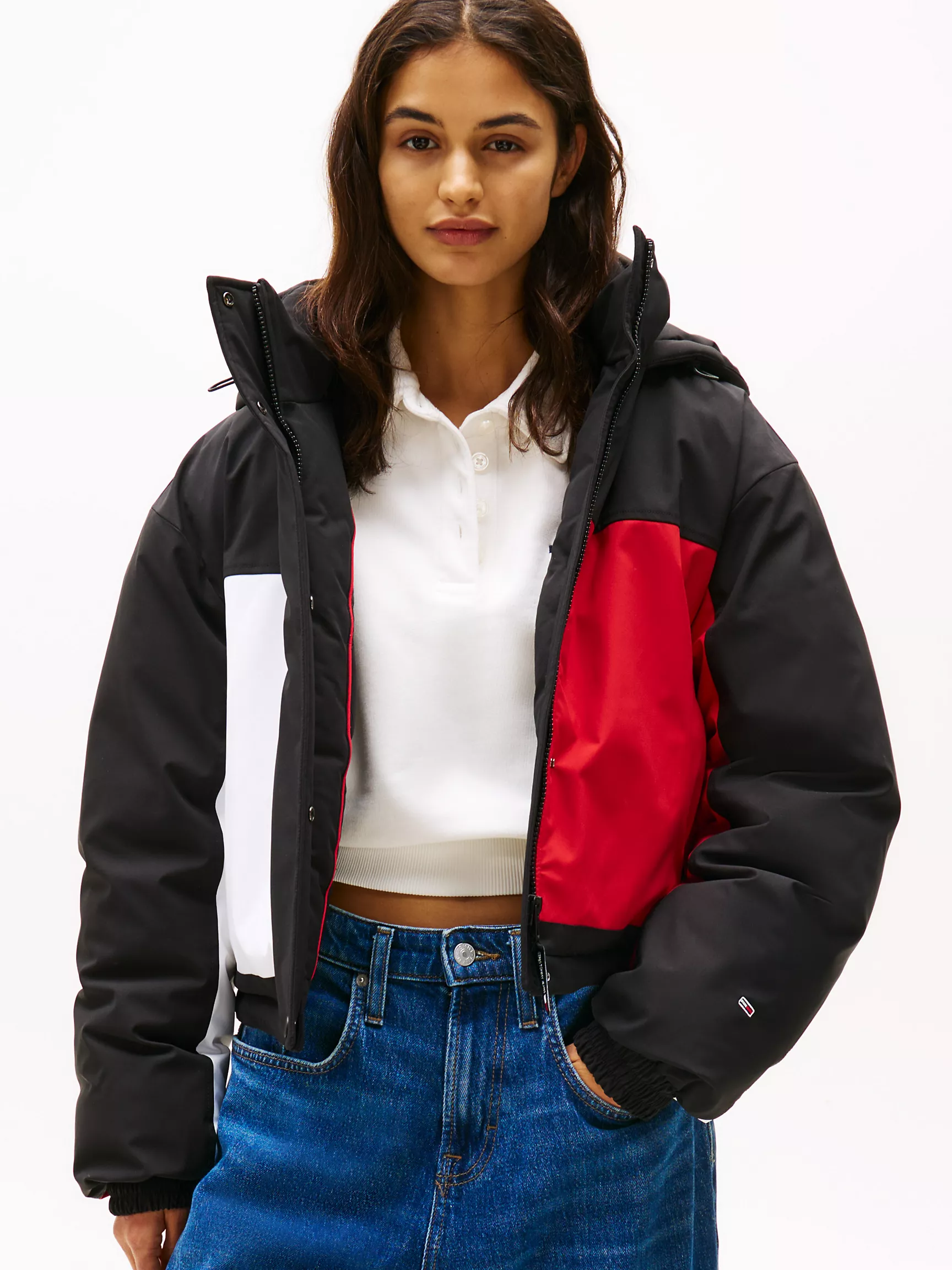 Женская куртка Tommy Hilfiger, Укороченный пуховик с флаговым логотипом