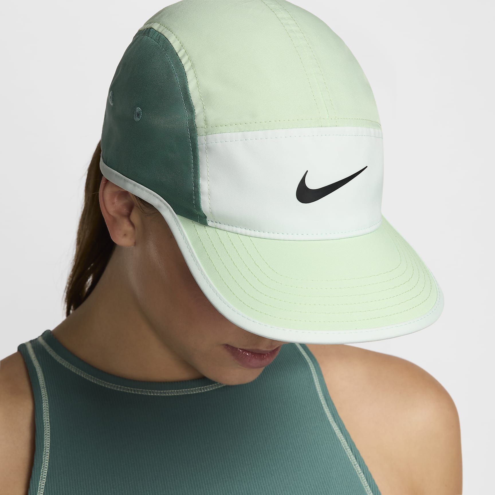 Nike Dri-FIT Fly Unstructured Swoosh Cap