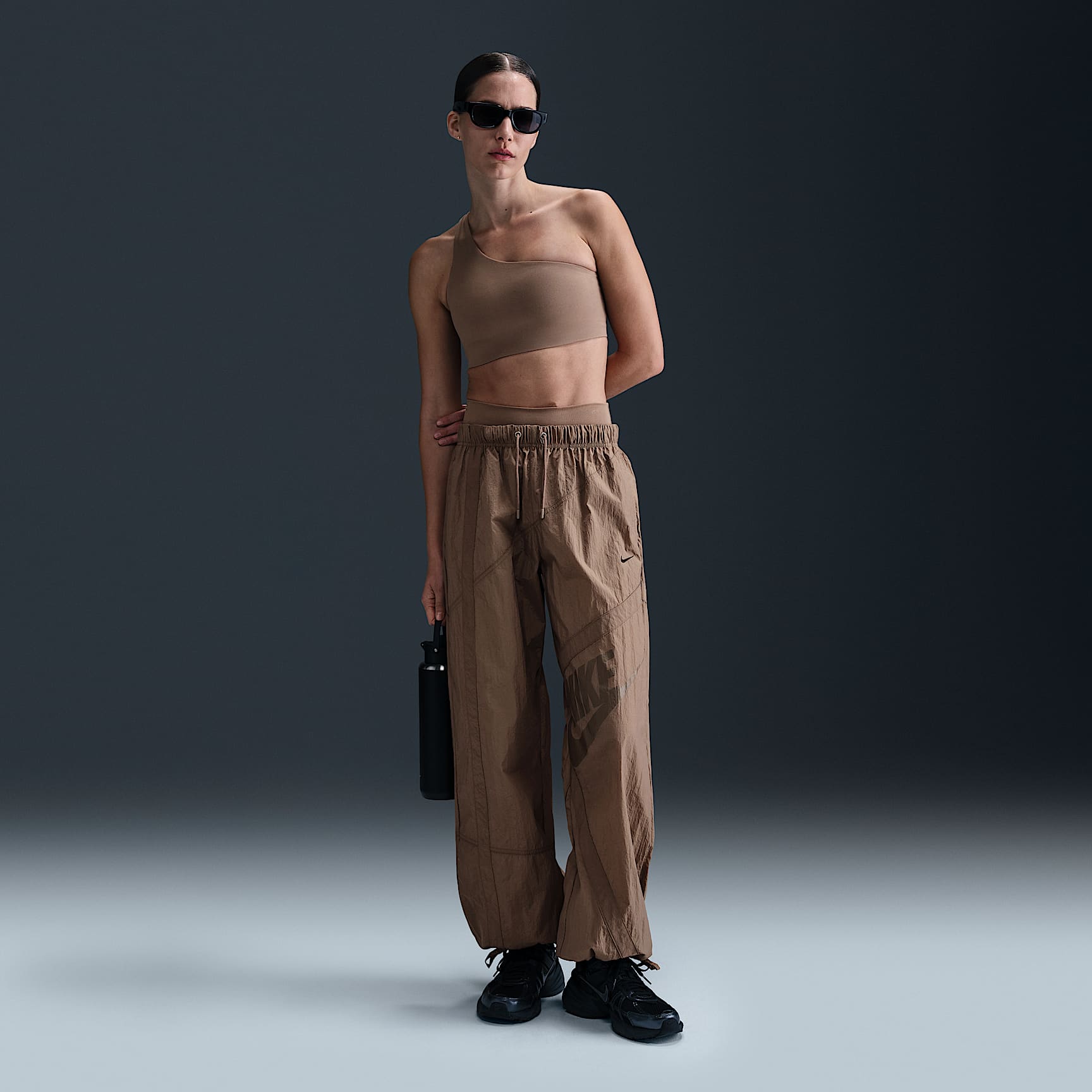 Nike Zenvy Asymmetrical Women's Light-Support Padded Sports Bra