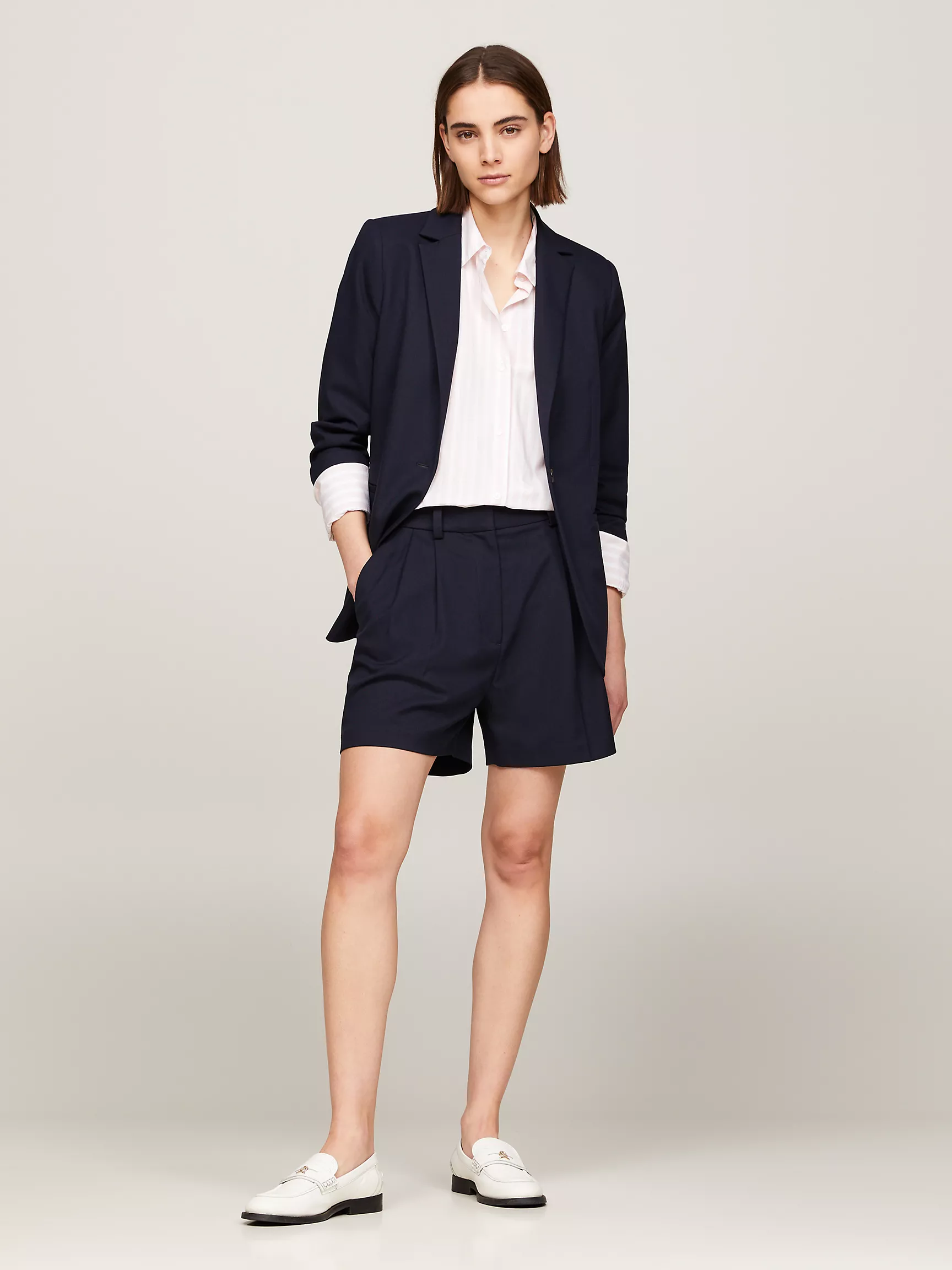 Женские шорты Tommy Hilfiger, Плиссированные шорты чинос