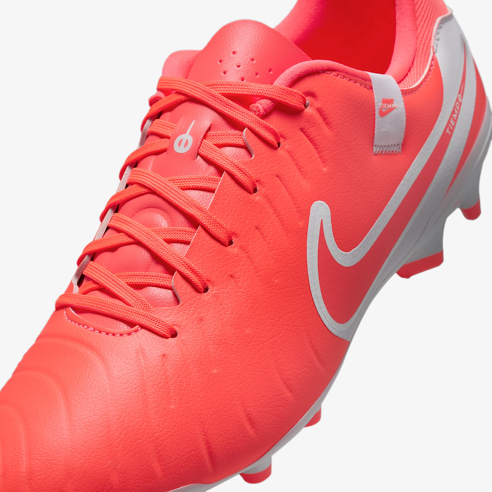 Nike Tiempo Legend 10 Academy Multi-Ground Low-Top Soccer Cleats