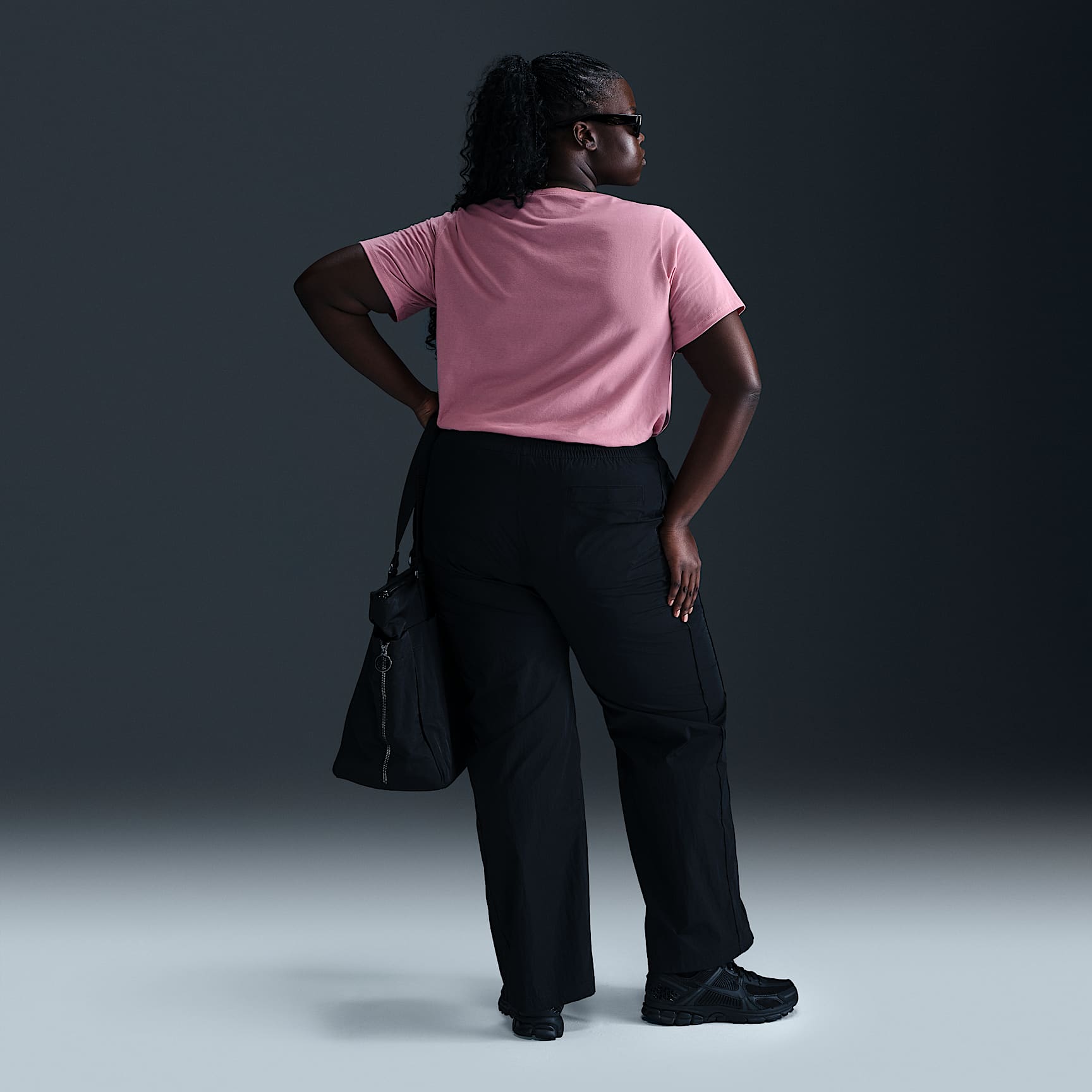Nike Sportswear Club Essentials Women's T-Shirt (Plus Size)
