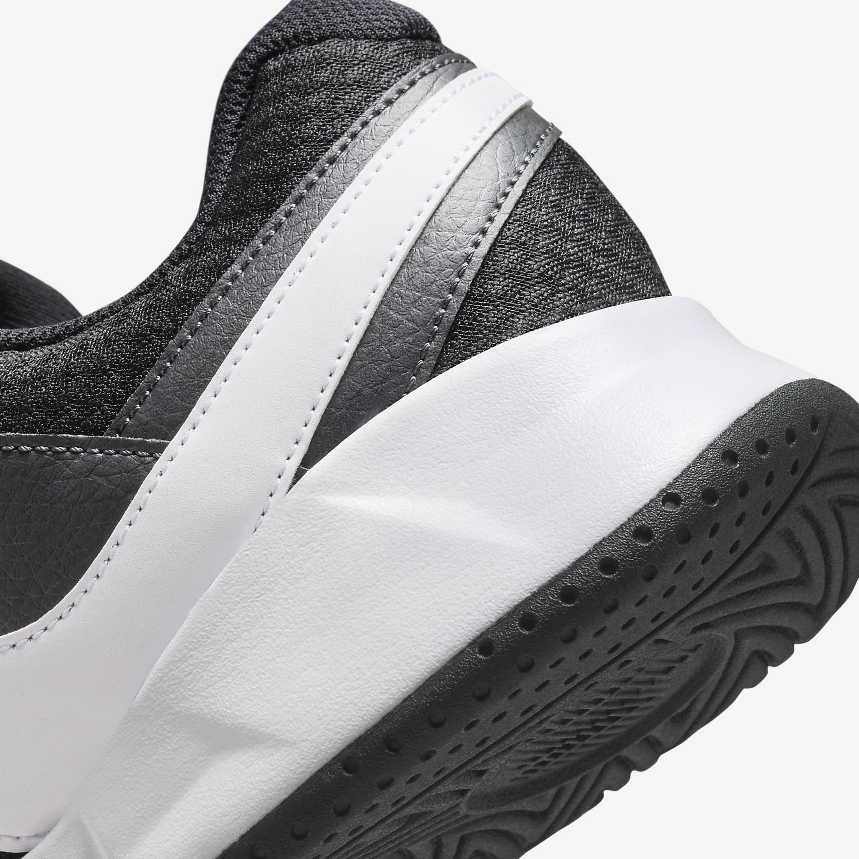 NikeCourt Lite 4 Men's Tennis Shoes