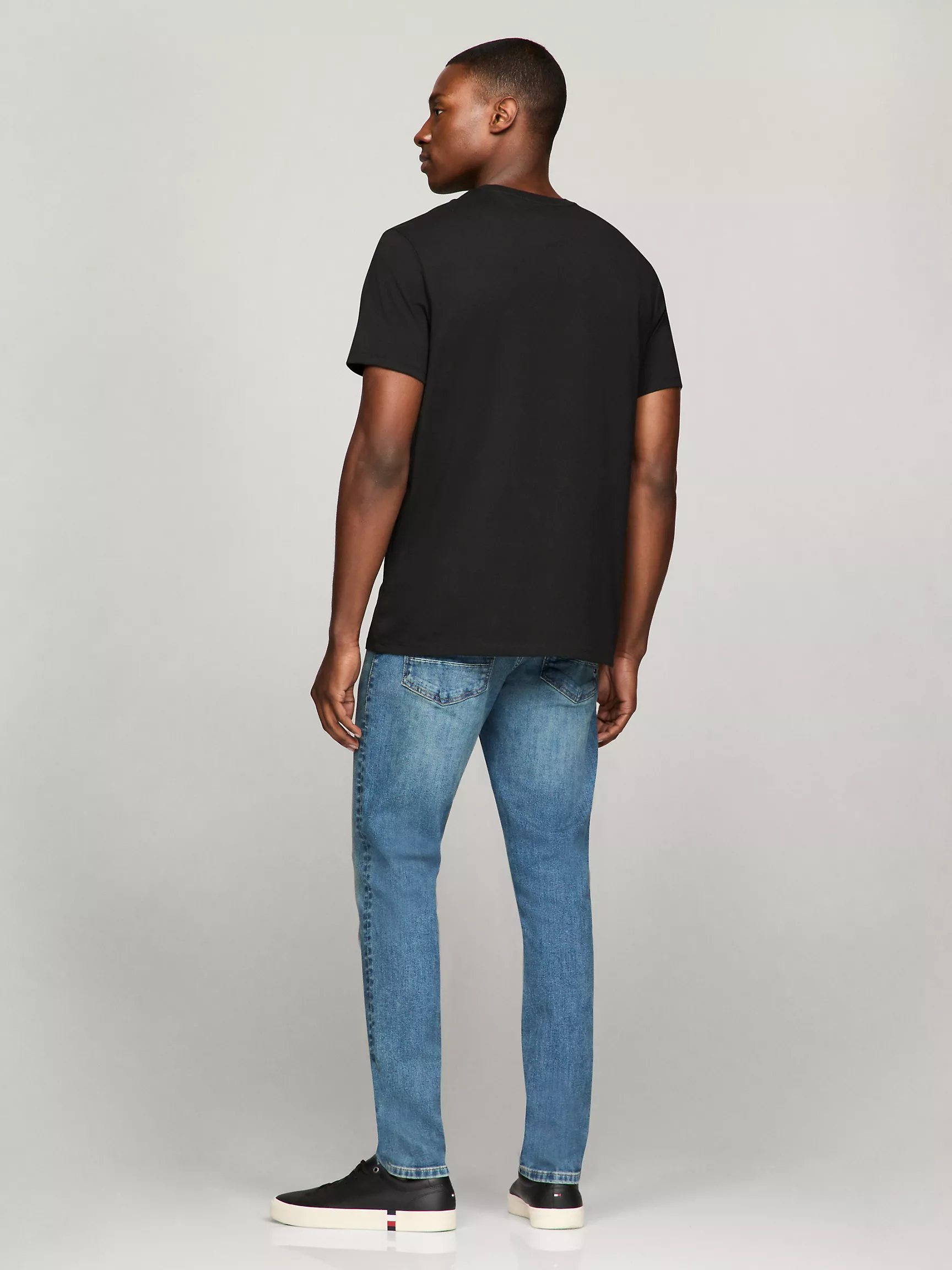 Мужская футболка Tommy Hilfiger, Футболка с вышитым логотипом Hilfiger