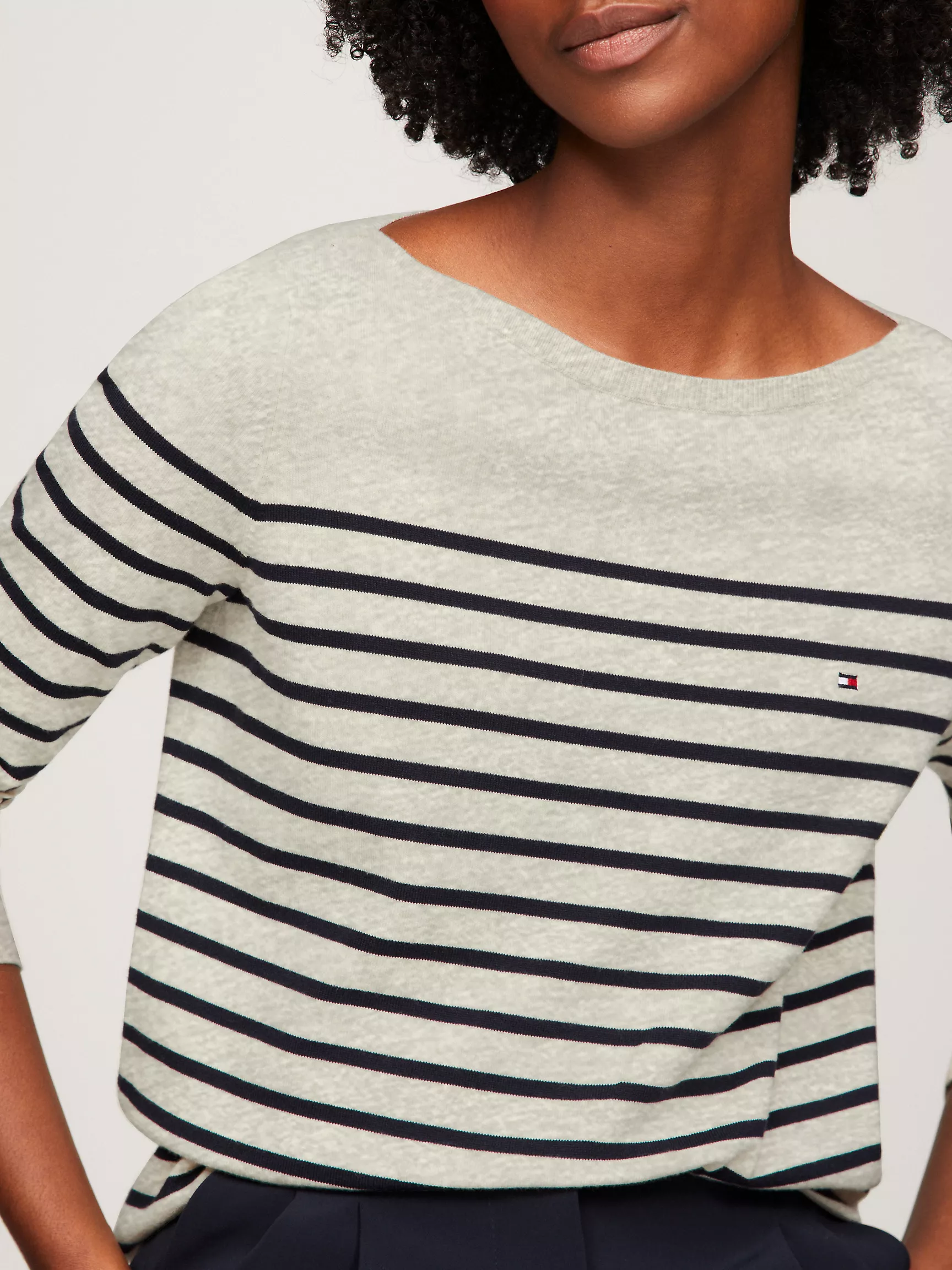 Женский свитер Tommy Hilfiger, Полосатый свитер с вырезом "лодочка"