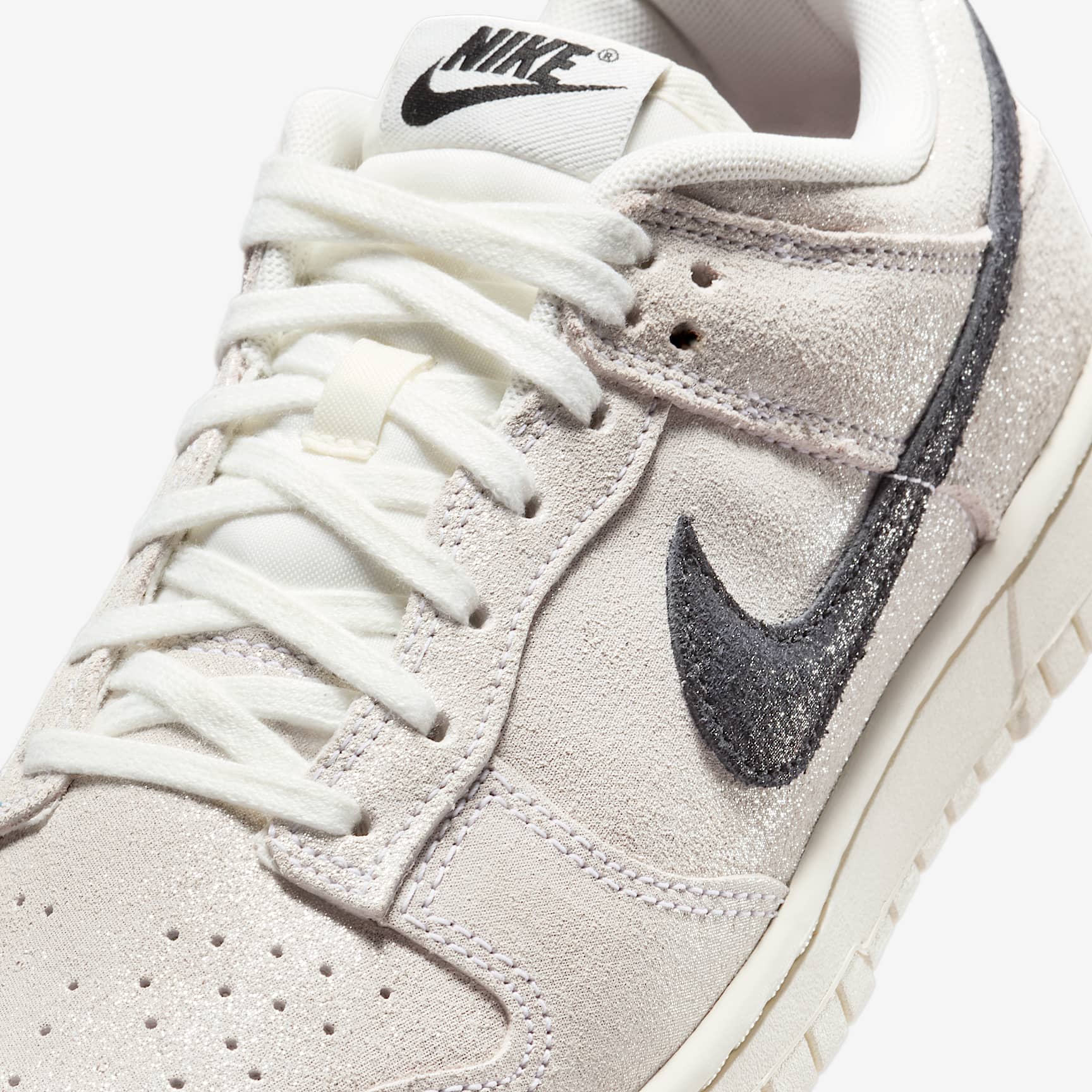 Nike Dunk Low SE Women's Shoes