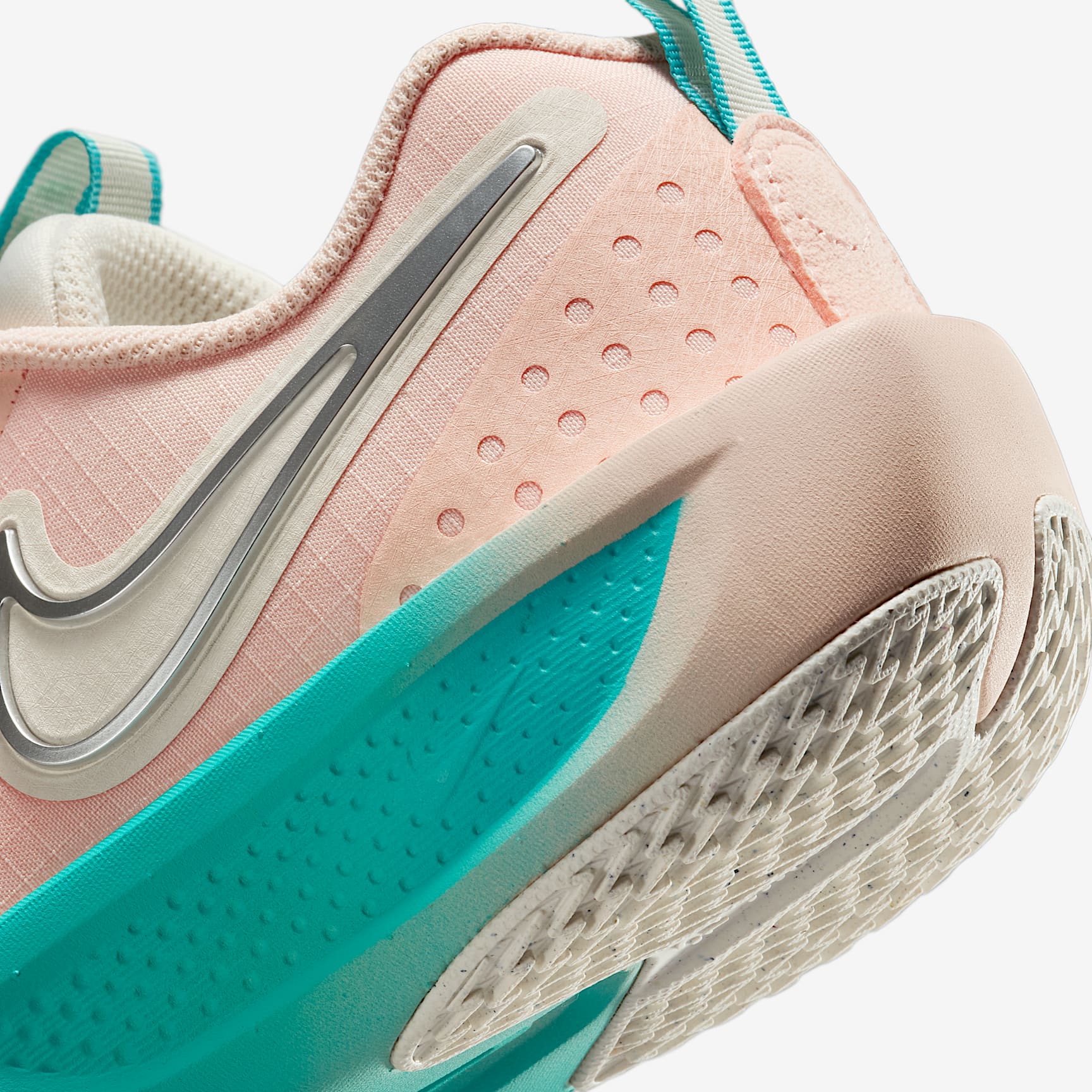 Nike G.T. Cut 3 Big Kids' Basketball Shoes
