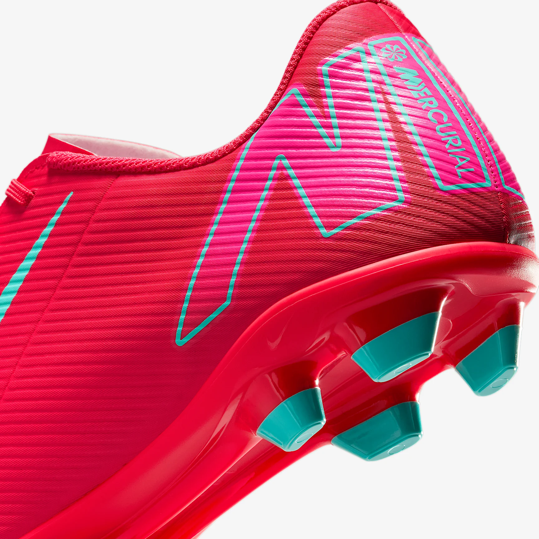 Nike Mercurial Vapor 16 Club MG Low-Top Soccer Cleats