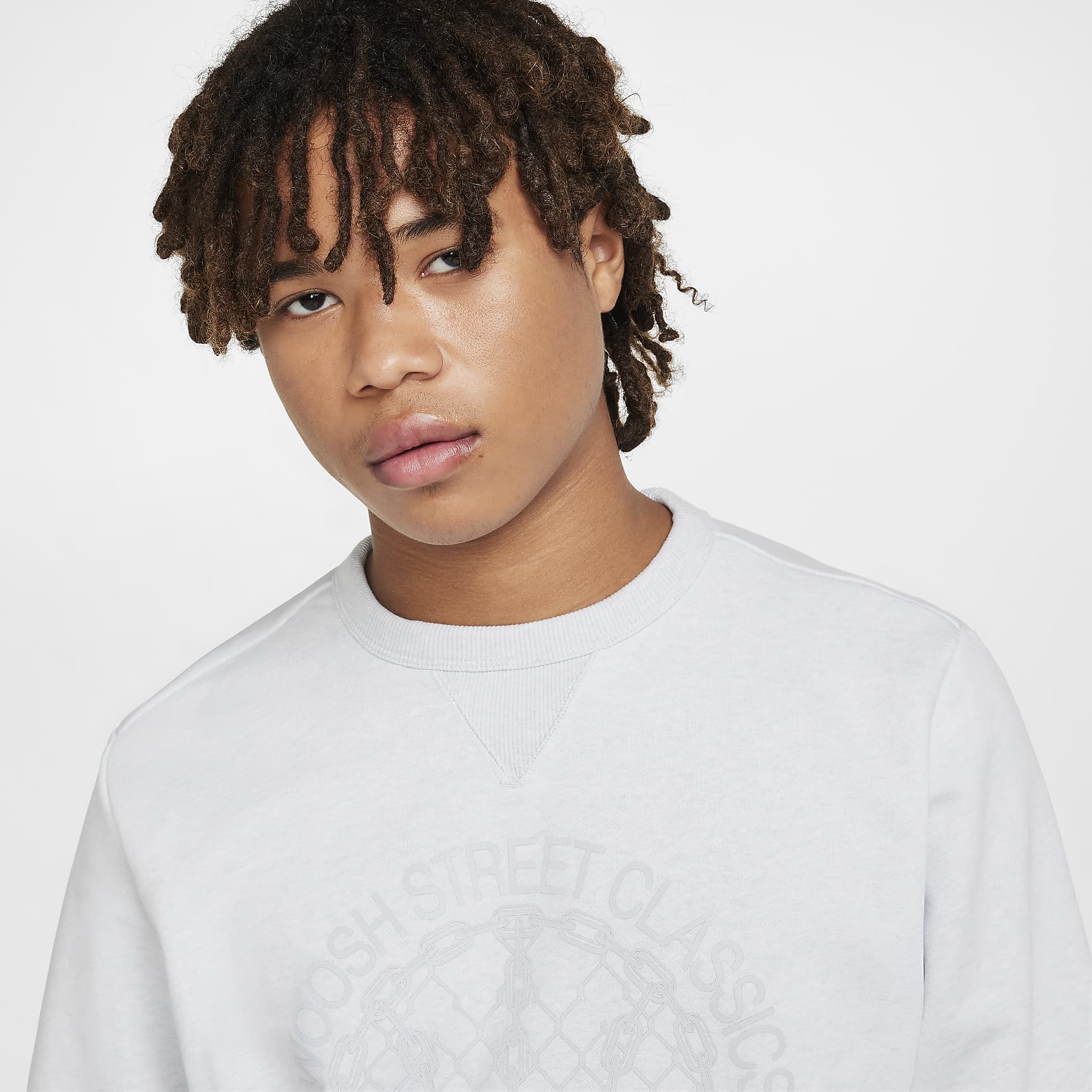 Nike Standard Issue Men's Dri-FIT Basketball Crew-Neck Sweatshirt