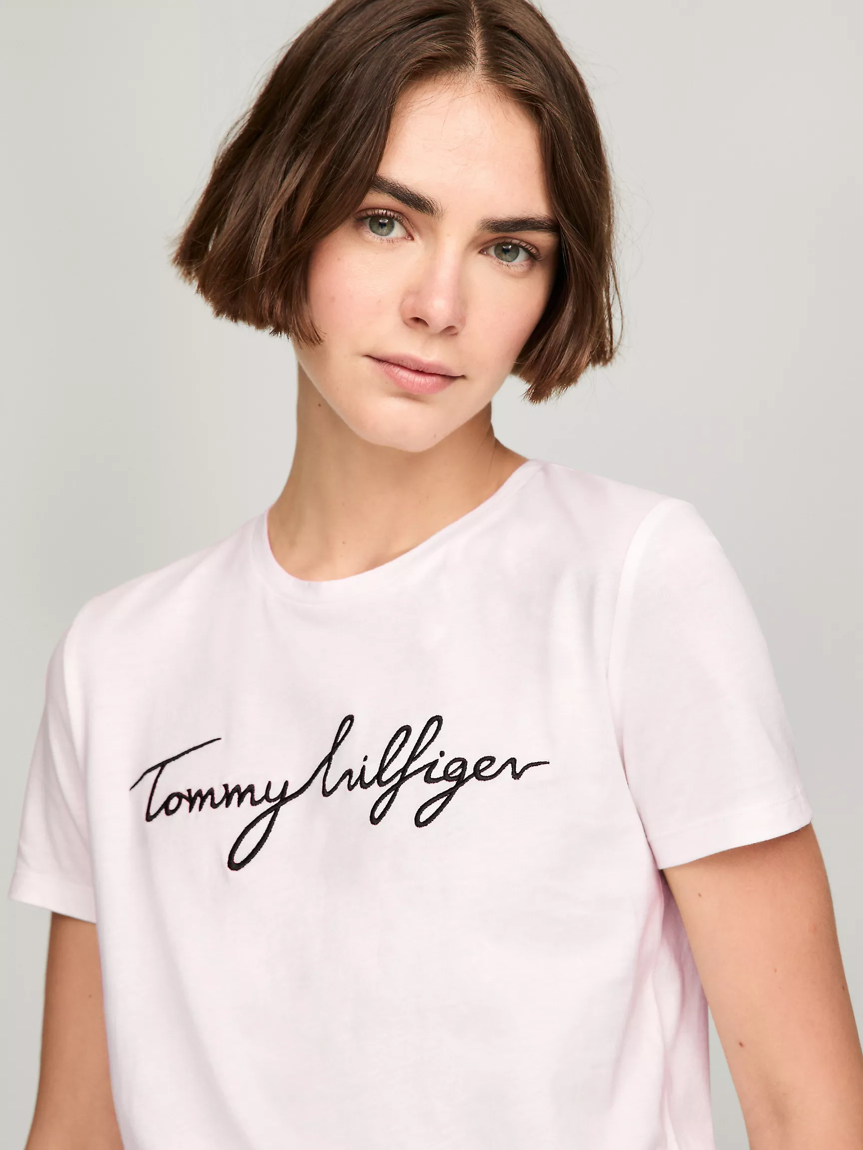 Женская футболка Tommy Hilfiger, Фирменная футболка с круглым вырезом и вышивкой