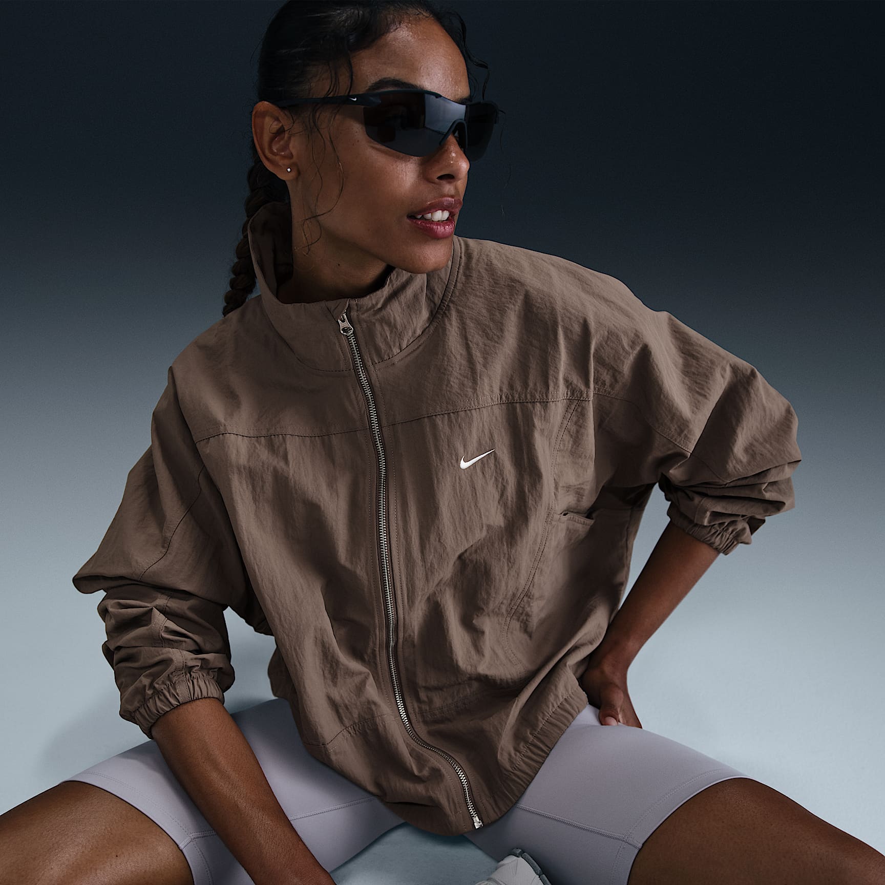 Nike Sportswear Everything Wovens Women's Oversized Repel UV Protection Jacket (Plus Size)