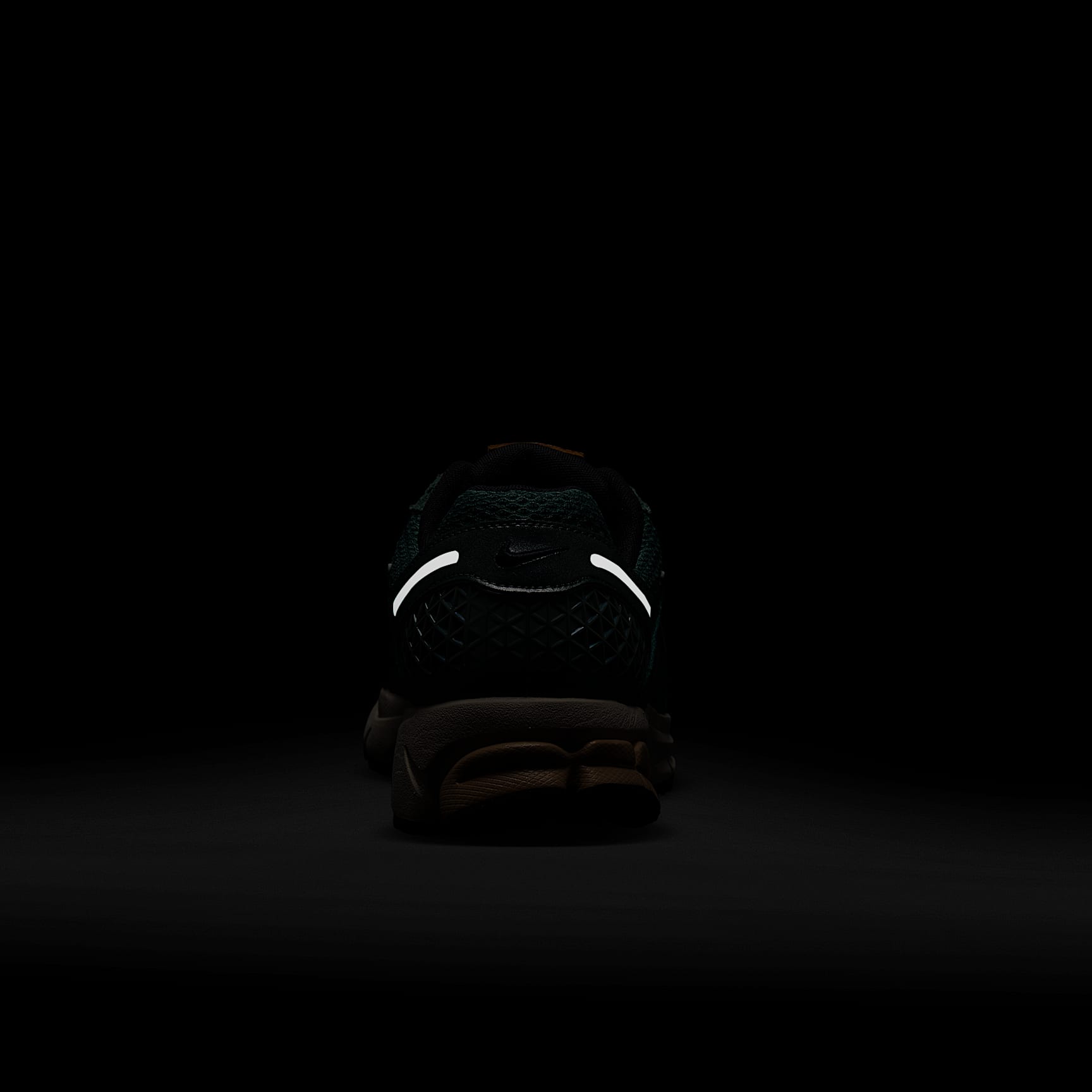 Nike Zoom Vomero 5 Women's Shoes