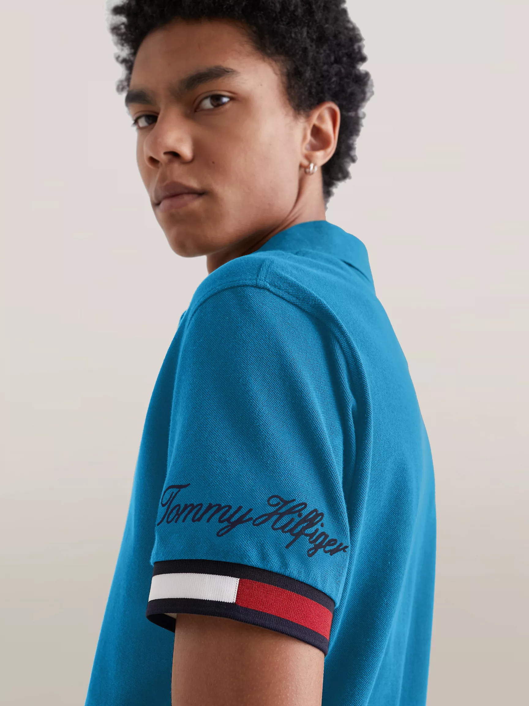 Мужское поло Tommy Hilfiger, Приталенное поло с логотипом флага на манжетах