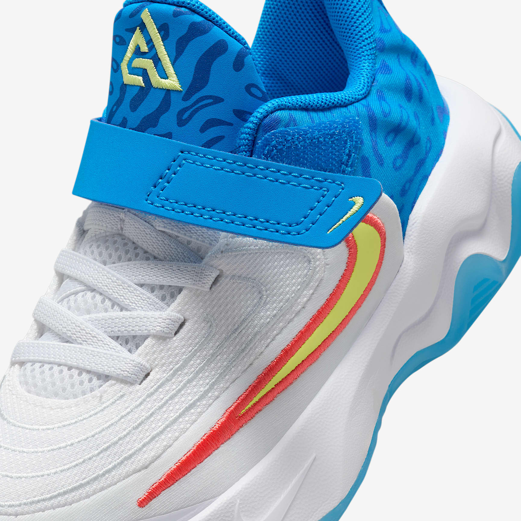 Giannis Immortality 4 SE Little Kids' Shoes