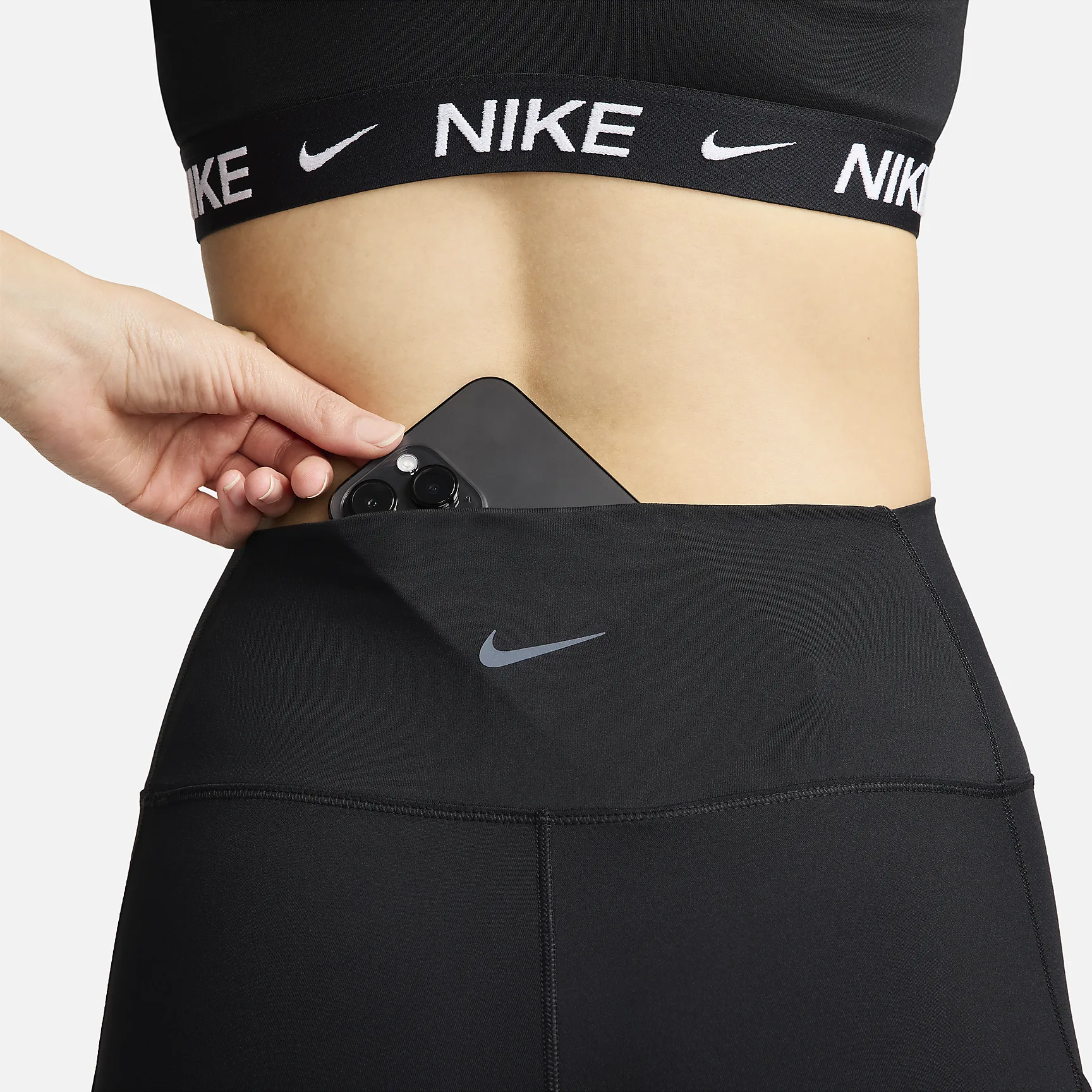 Nike One Women's High-Waisted 7/8 Leggings with Pockets
