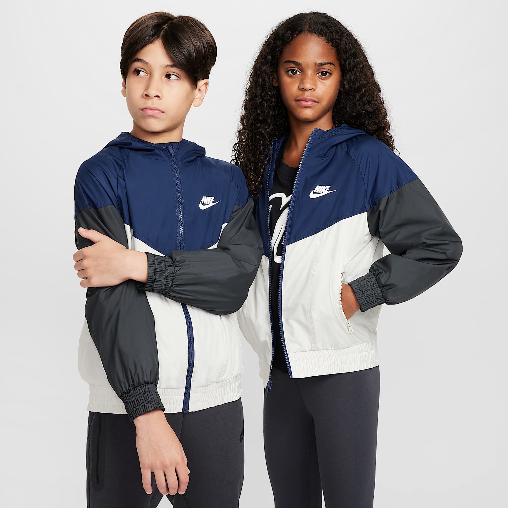 Nike Sportswear Windrunner Big Kids' Hooded Repel Jacket